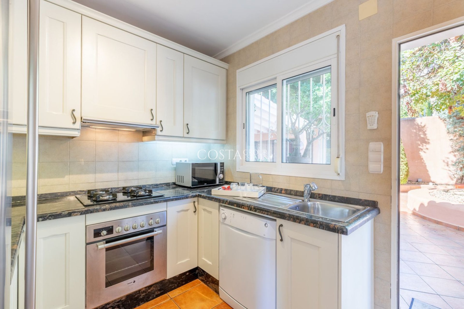 Herverkoop - Villa -
Teulada - Moraira