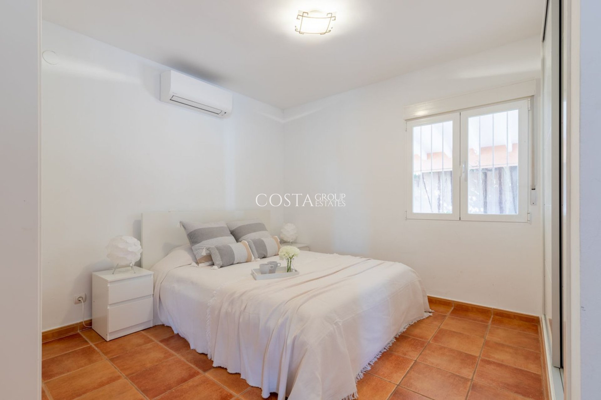 Herverkoop - Villa -
Teulada - Moraira