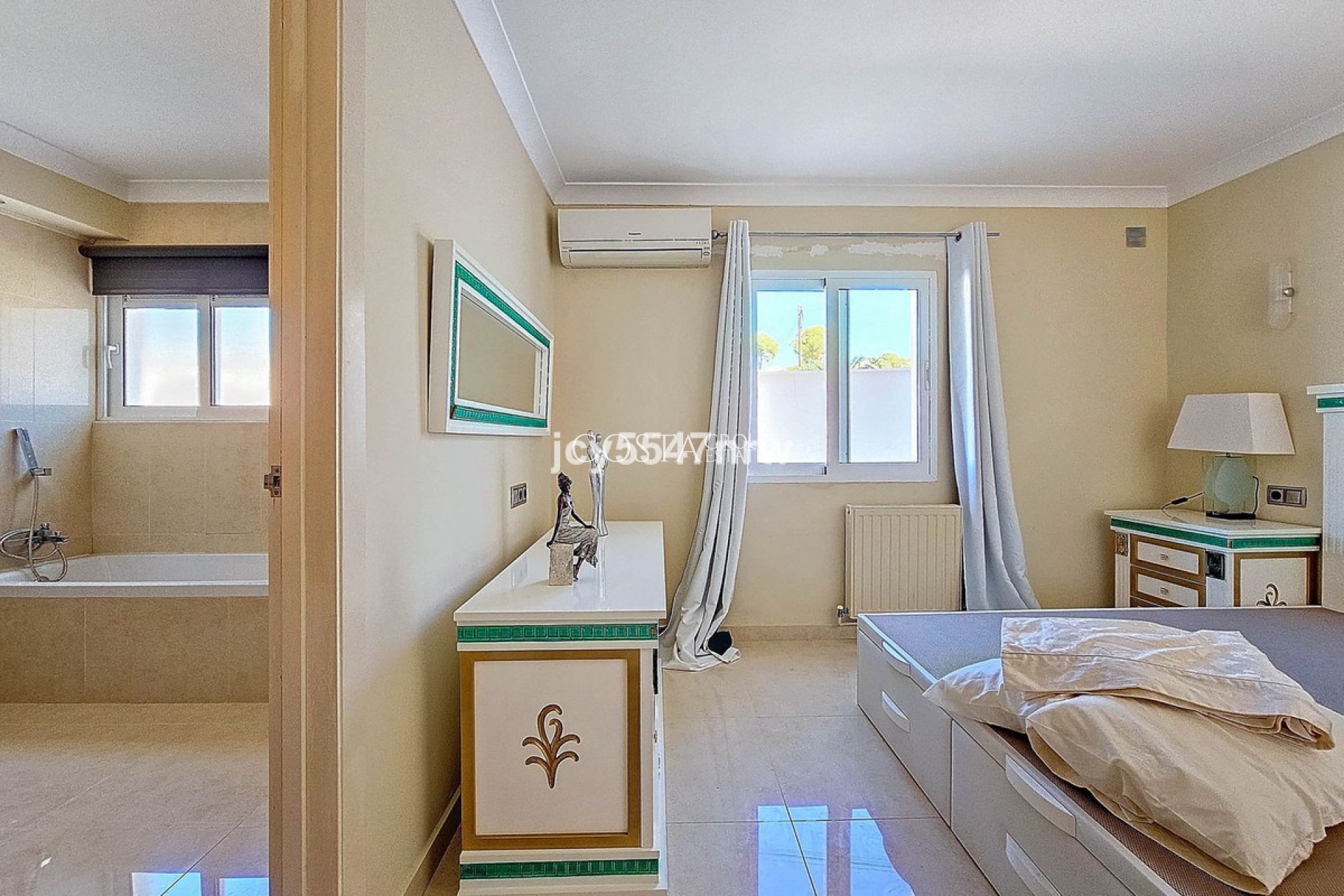Herverkoop - Villa -
Teulada - Moraira