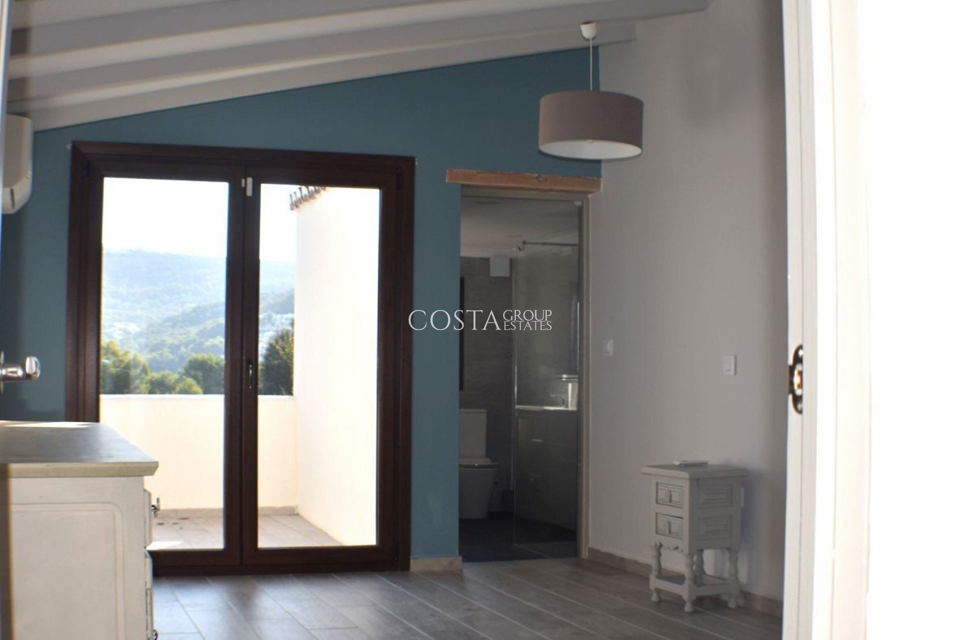 Herverkoop - Villa -
Teulada - Moraira