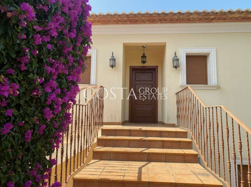 Herverkoop - Villa -
Teulada - Moraira