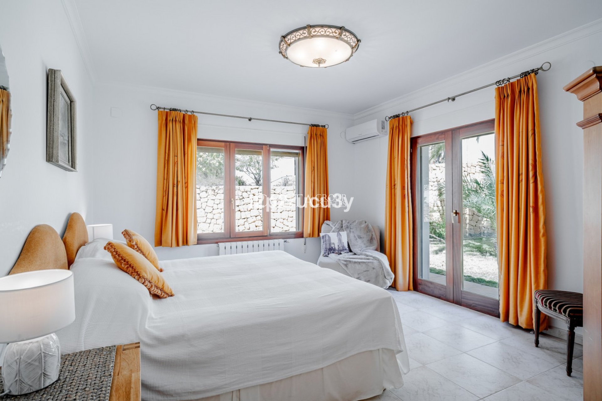 Herverkoop - Villa -
Teulada - Moraira
