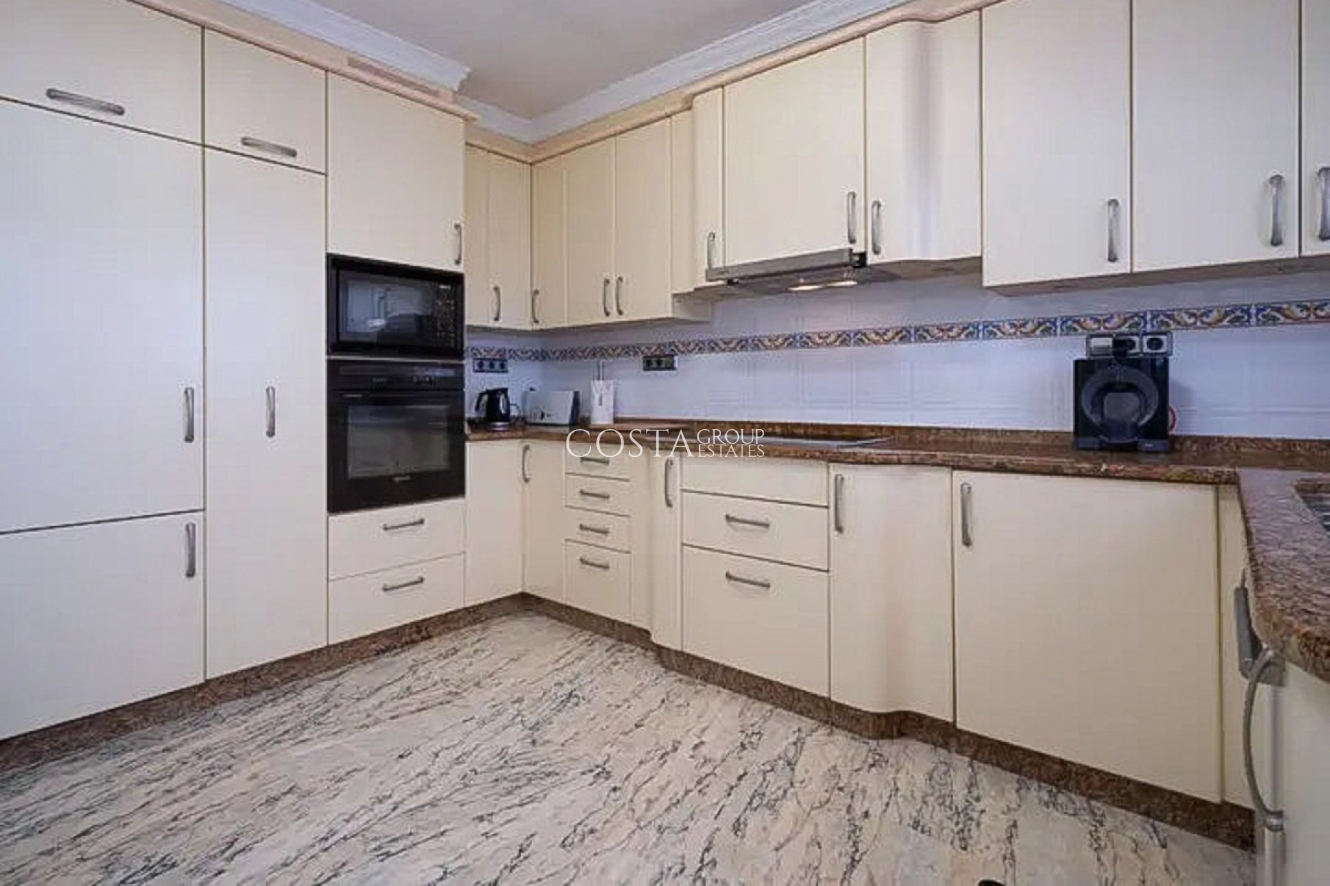 Herverkoop - Villa -
Teulada - Moraira