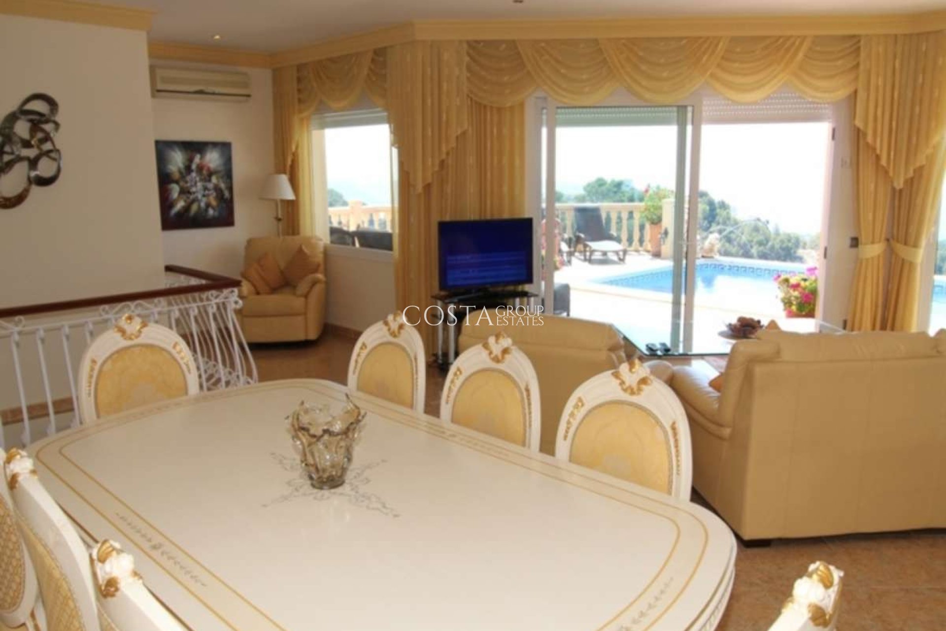 Herverkoop - Villa -
Teulada - Moraira