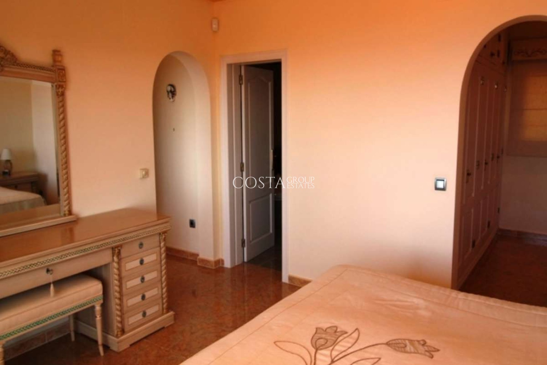 Herverkoop - Villa -
Teulada - Moraira