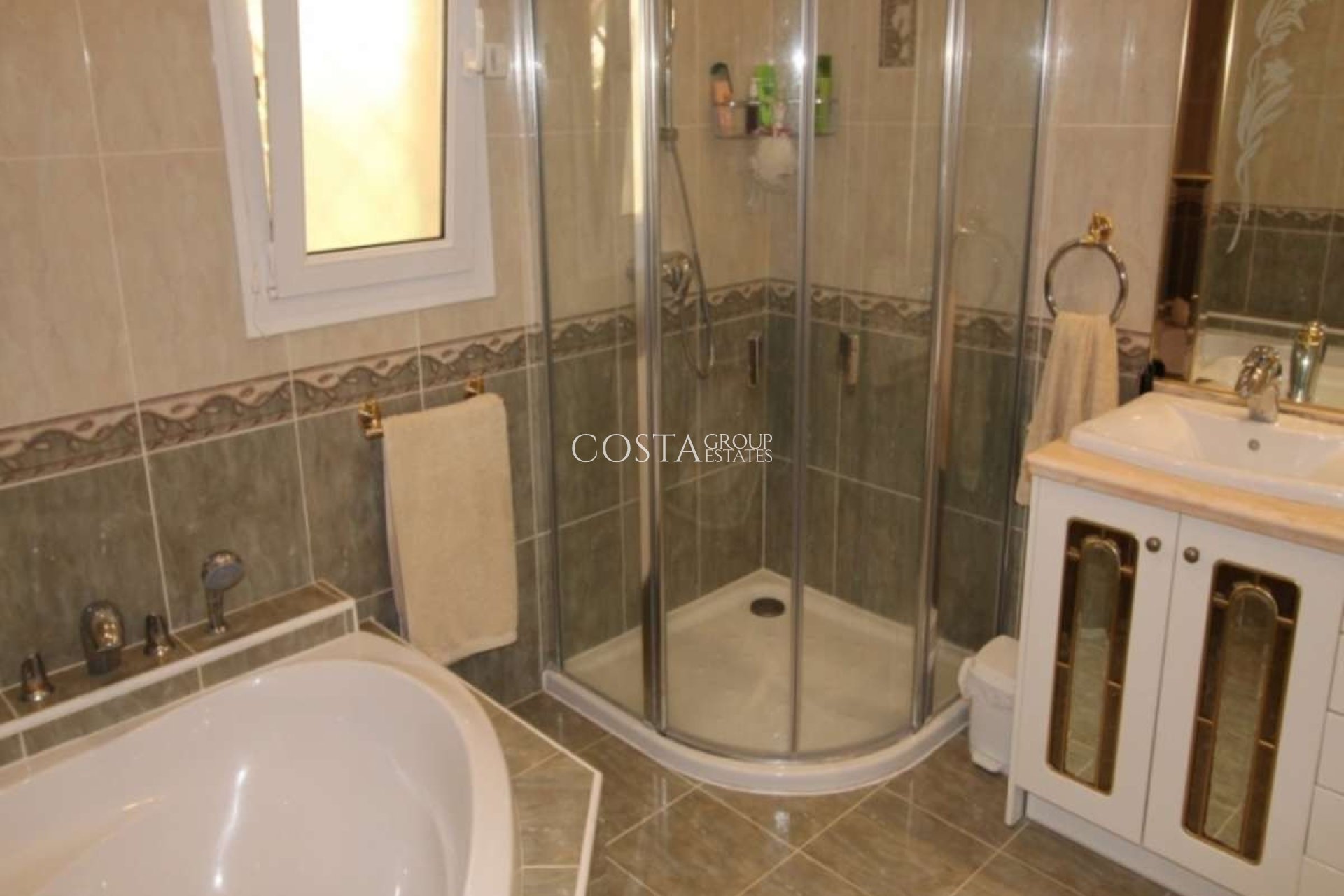 Herverkoop - Villa -
Teulada - Moraira