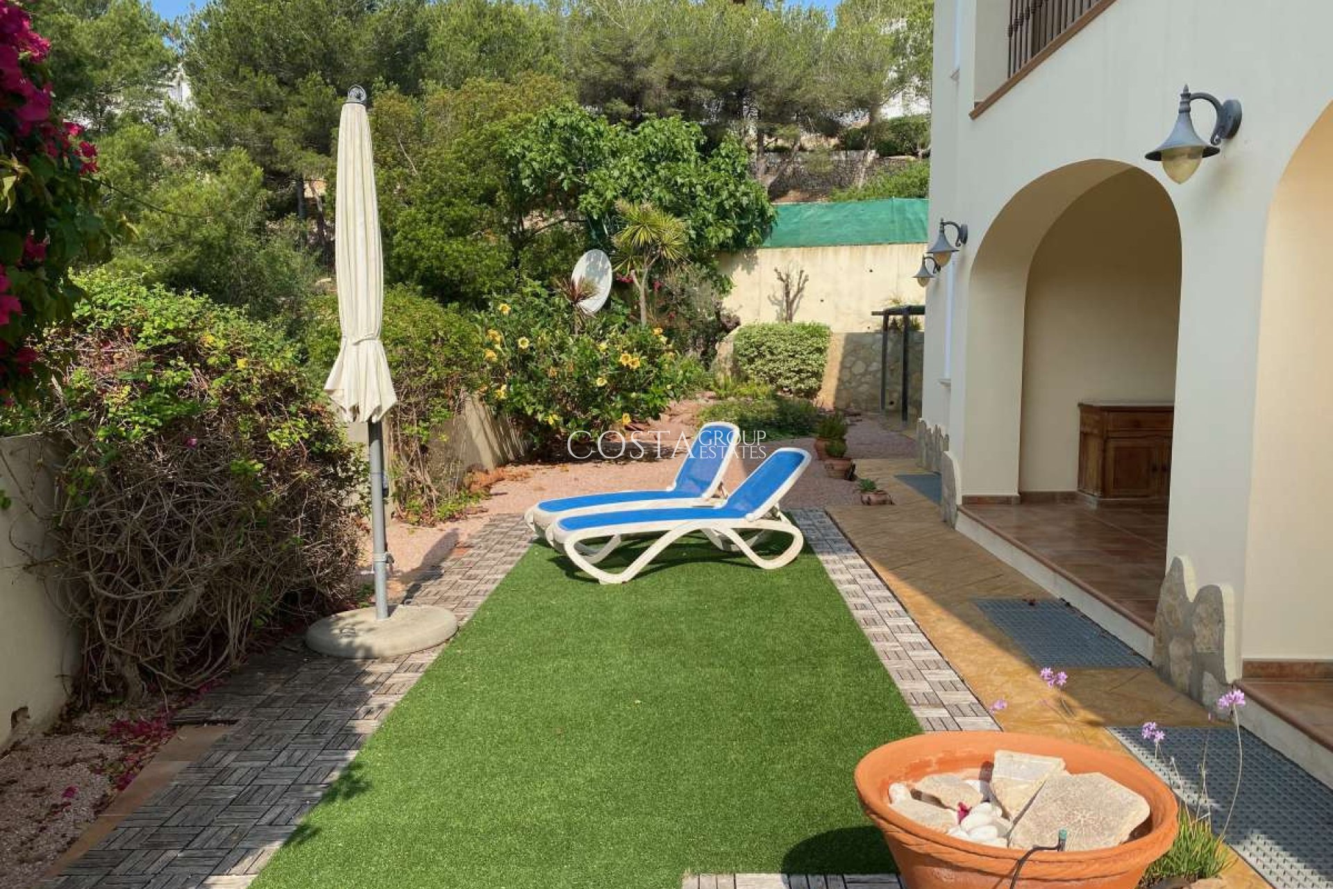 Herverkoop - Villa -
Teulada - Moraira