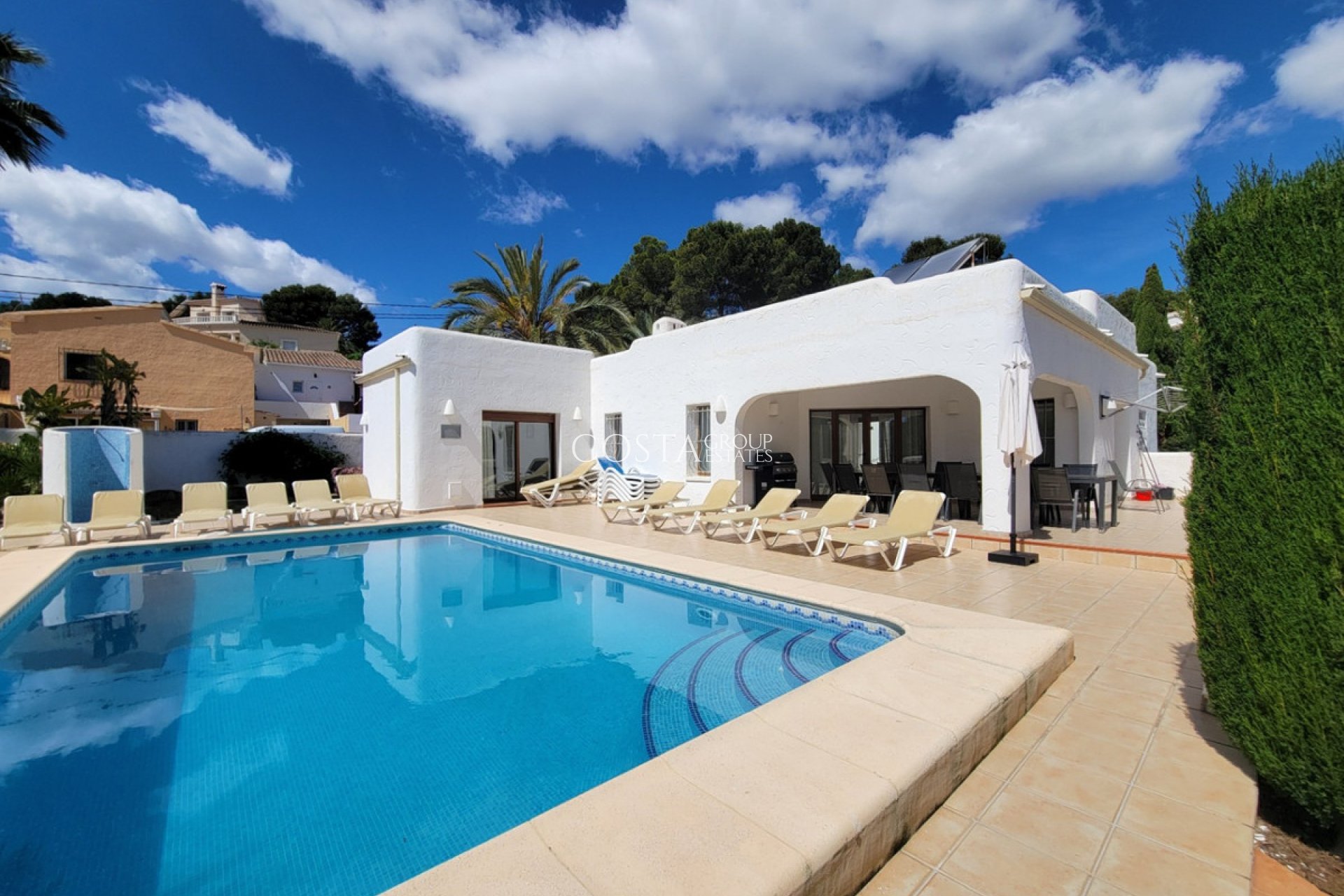 Herverkoop - Villa -
Teulada - Moraira