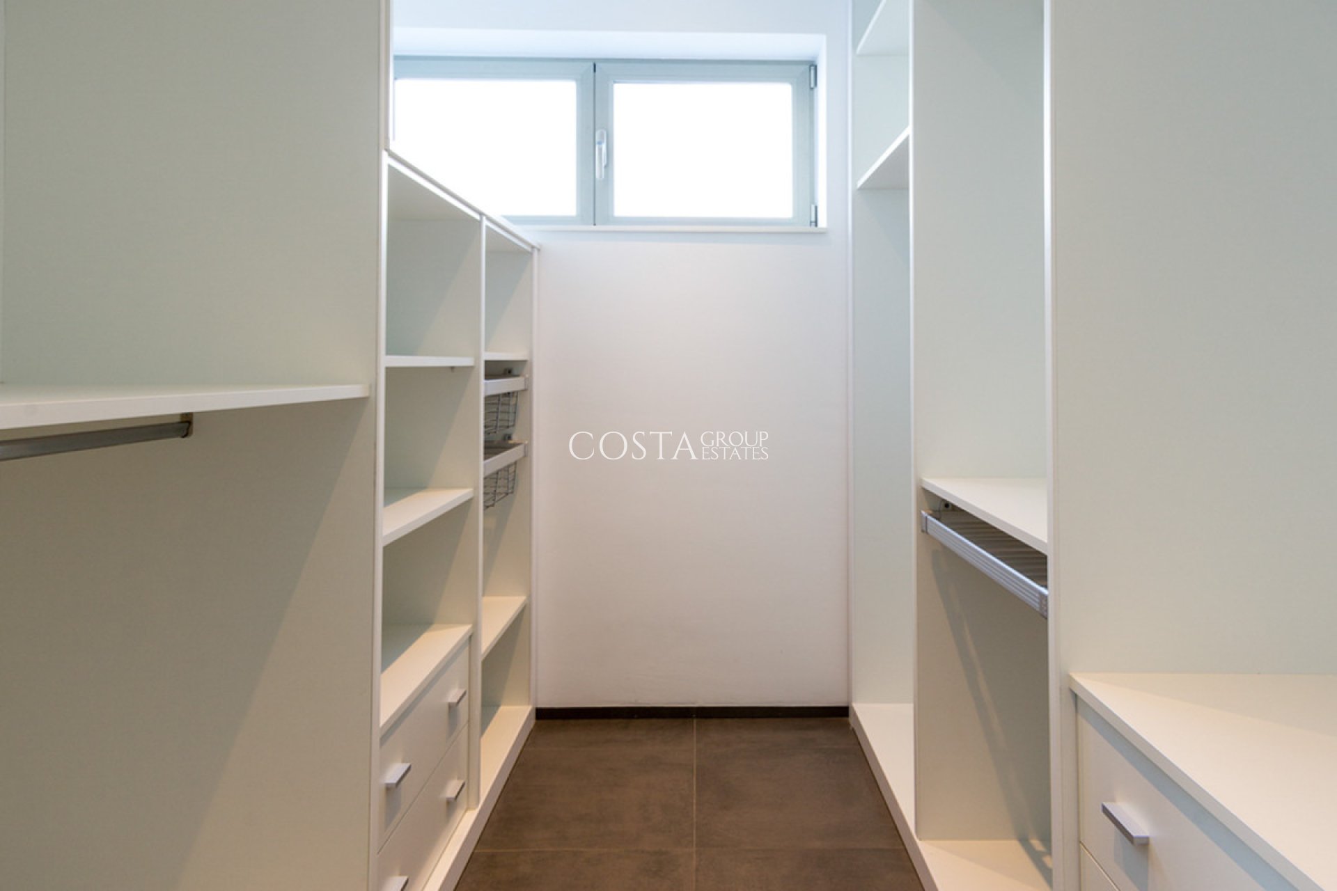 Herverkoop - Villa -
Teulada - Moraira