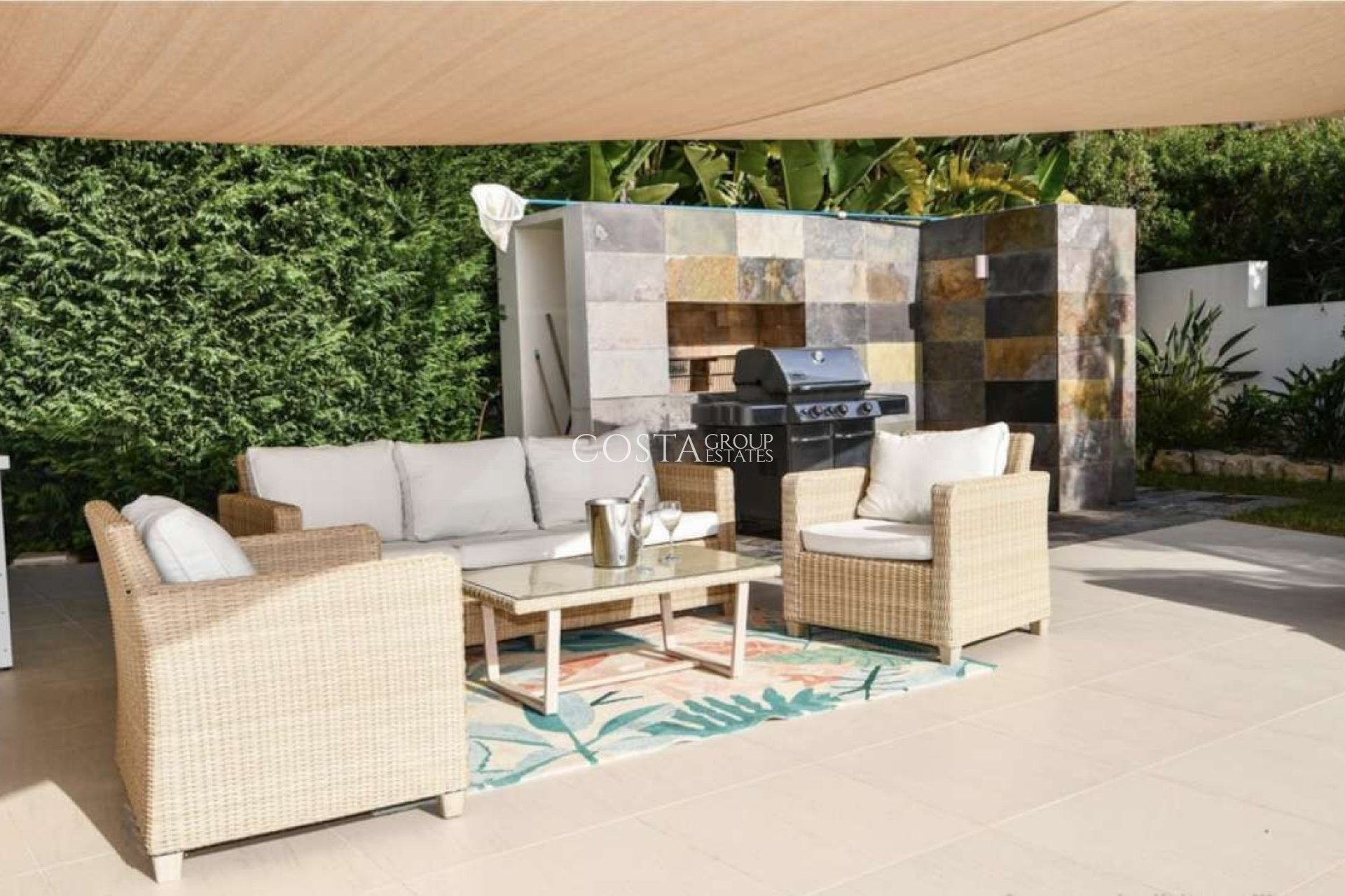 Herverkoop - Villa -
Teulada - Moraira