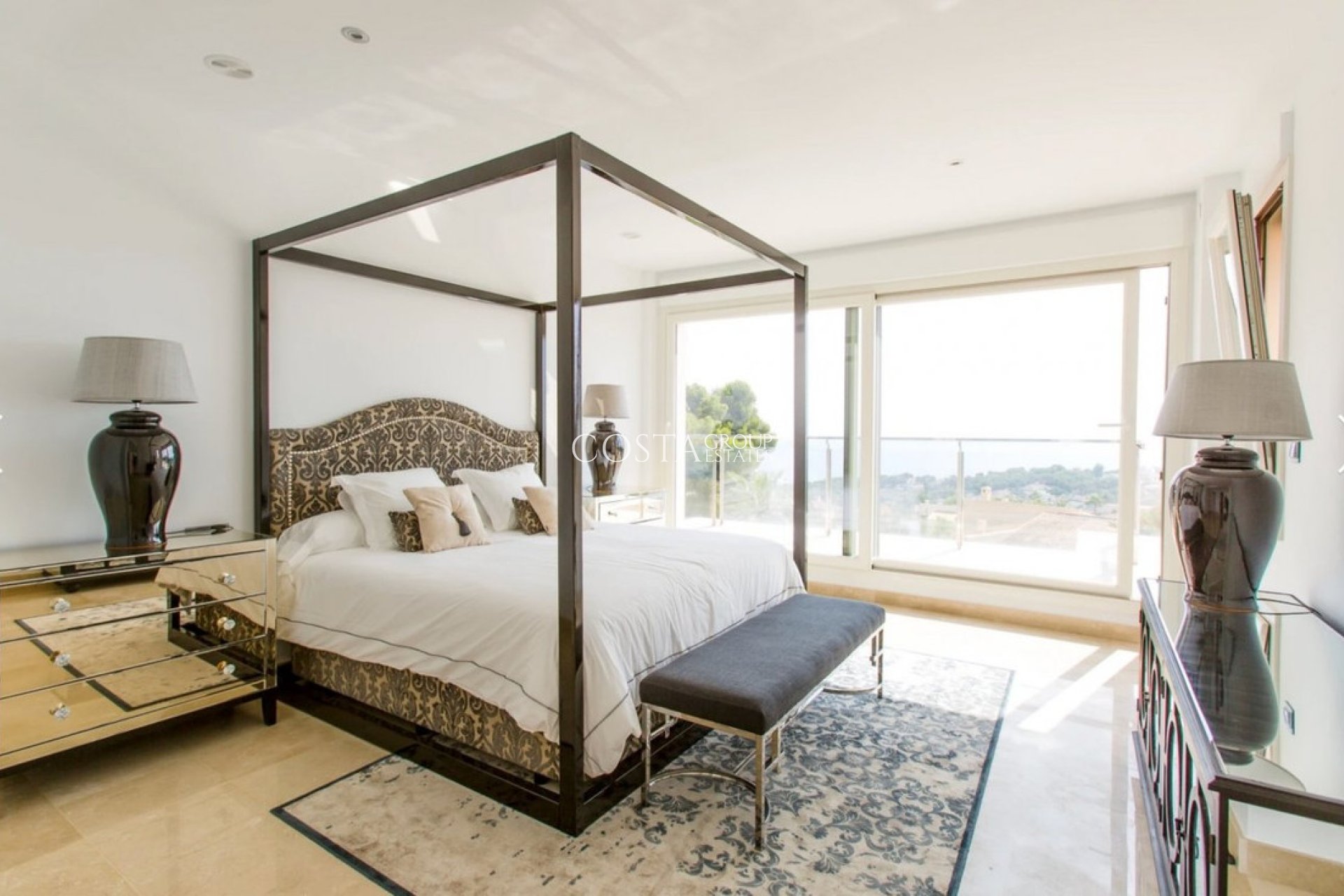 Herverkoop - Villa -
Teulada - Moraira