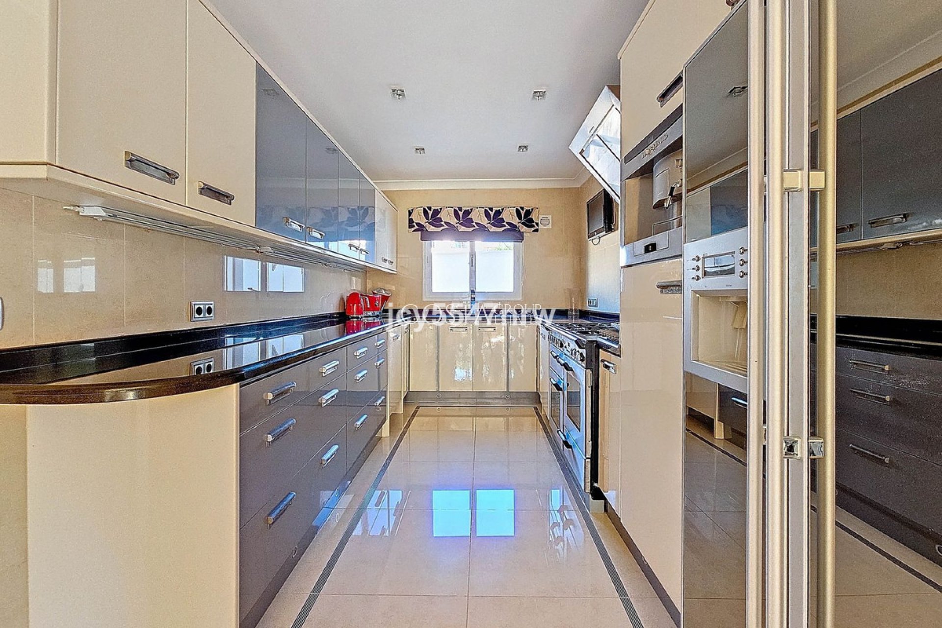 Herverkoop - Villa -
Teulada - Moraira