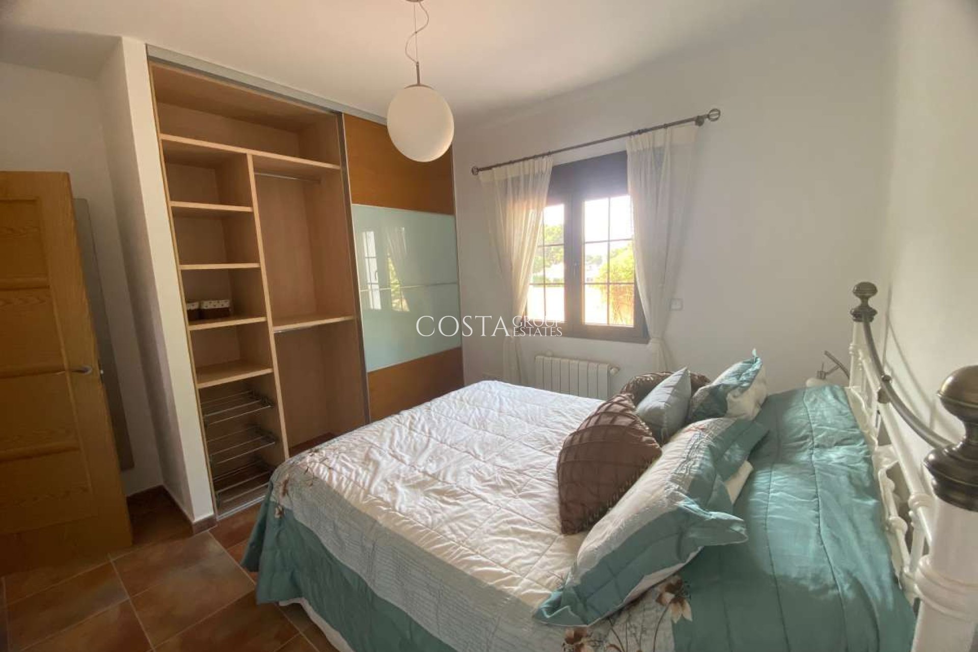 Herverkoop - Villa -
Teulada - Moraira