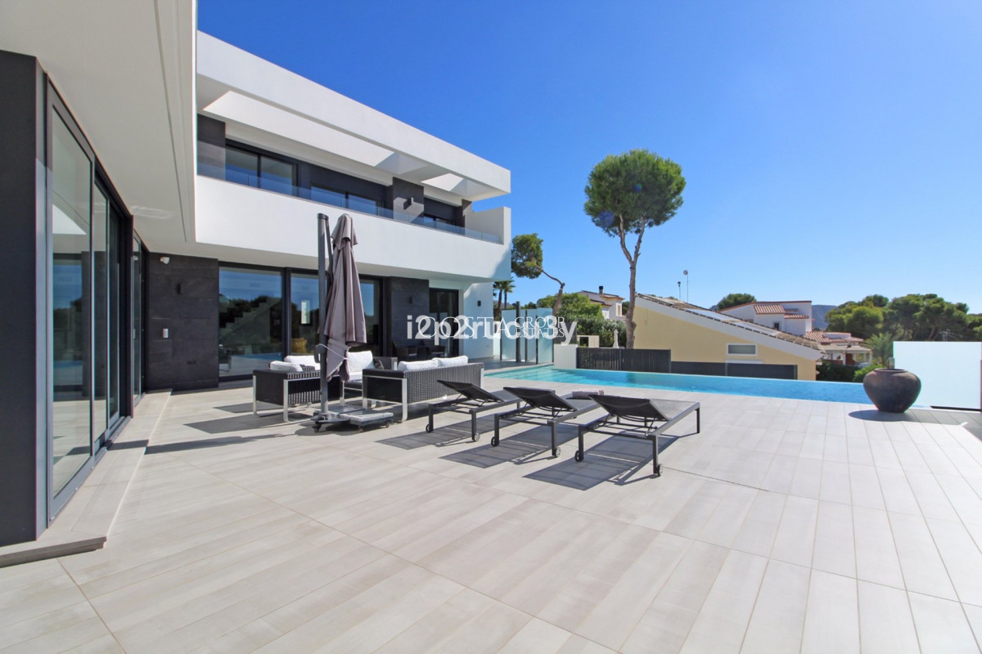 Herverkoop - Villa -
Teulada - Moraira