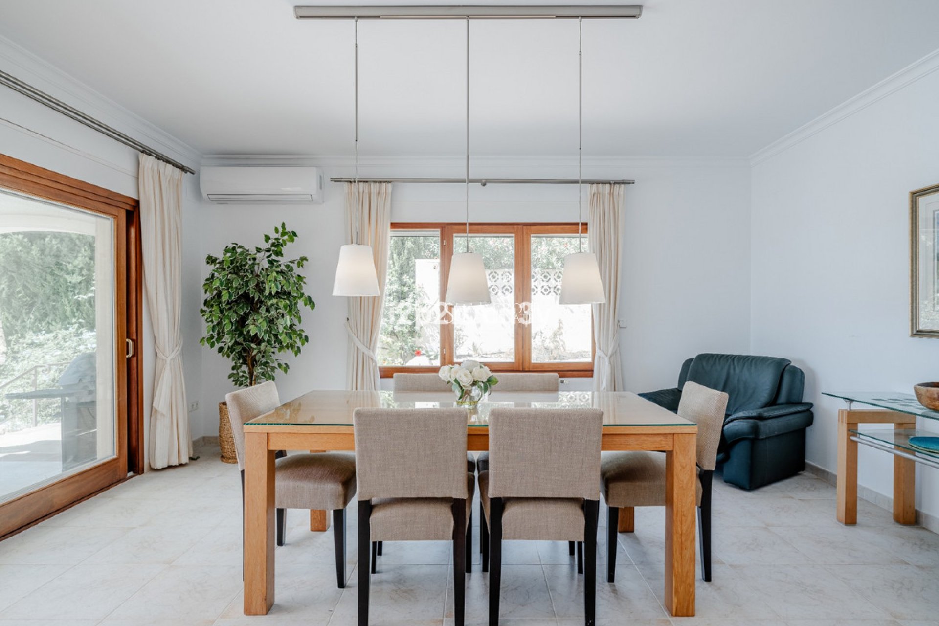 Herverkoop - Villa -
Teulada - Moraira