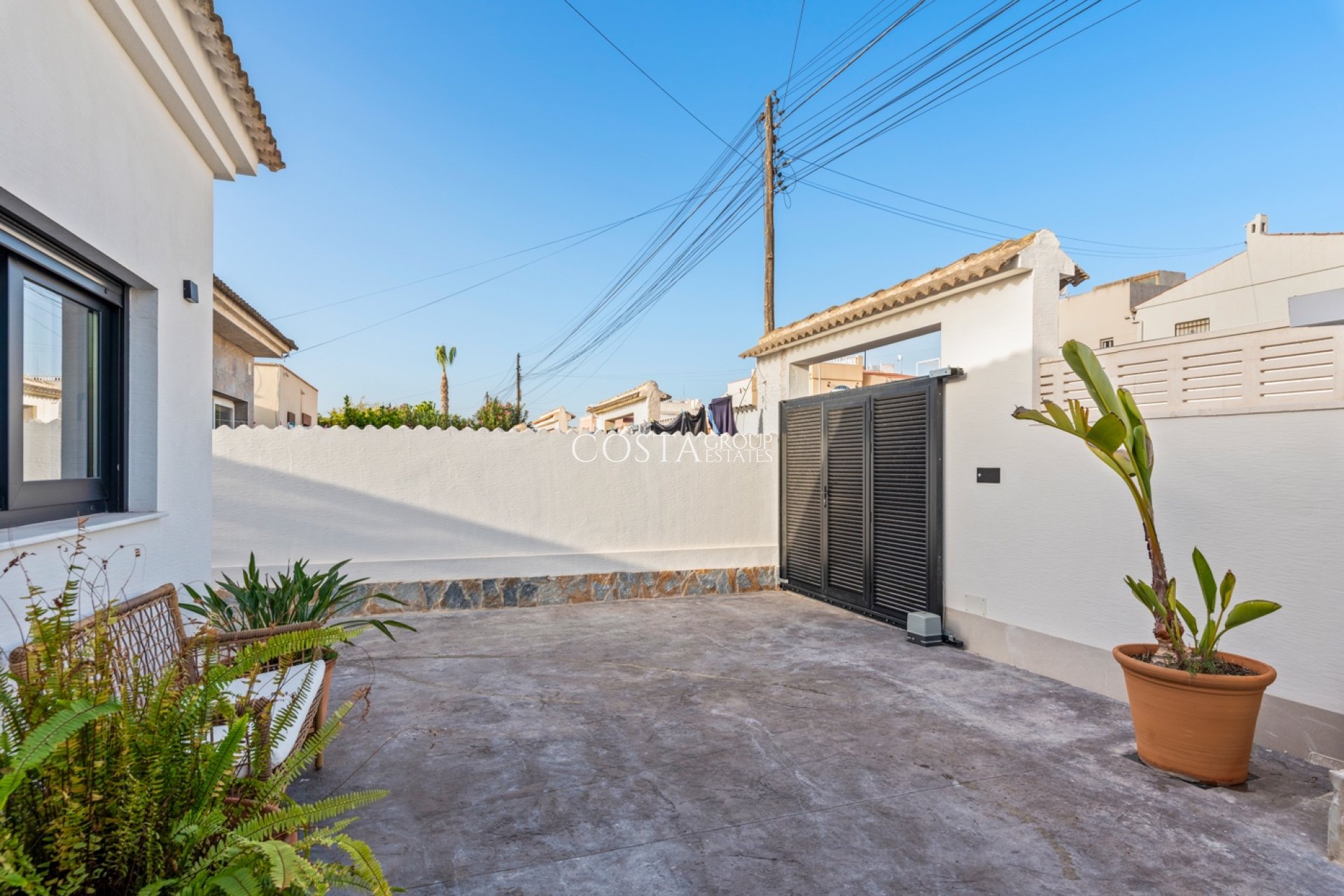 Herverkoop - Villa -
Torrevieja - El Chaparral