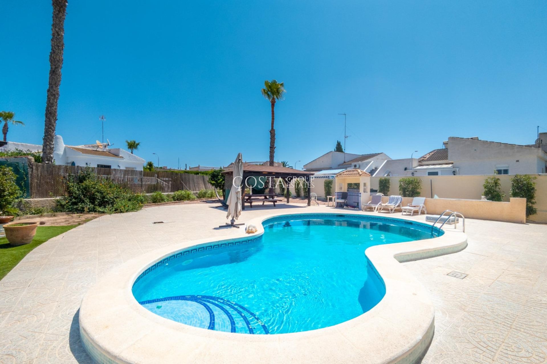 Herverkoop - Villa -
Torrevieja - El Chaparral