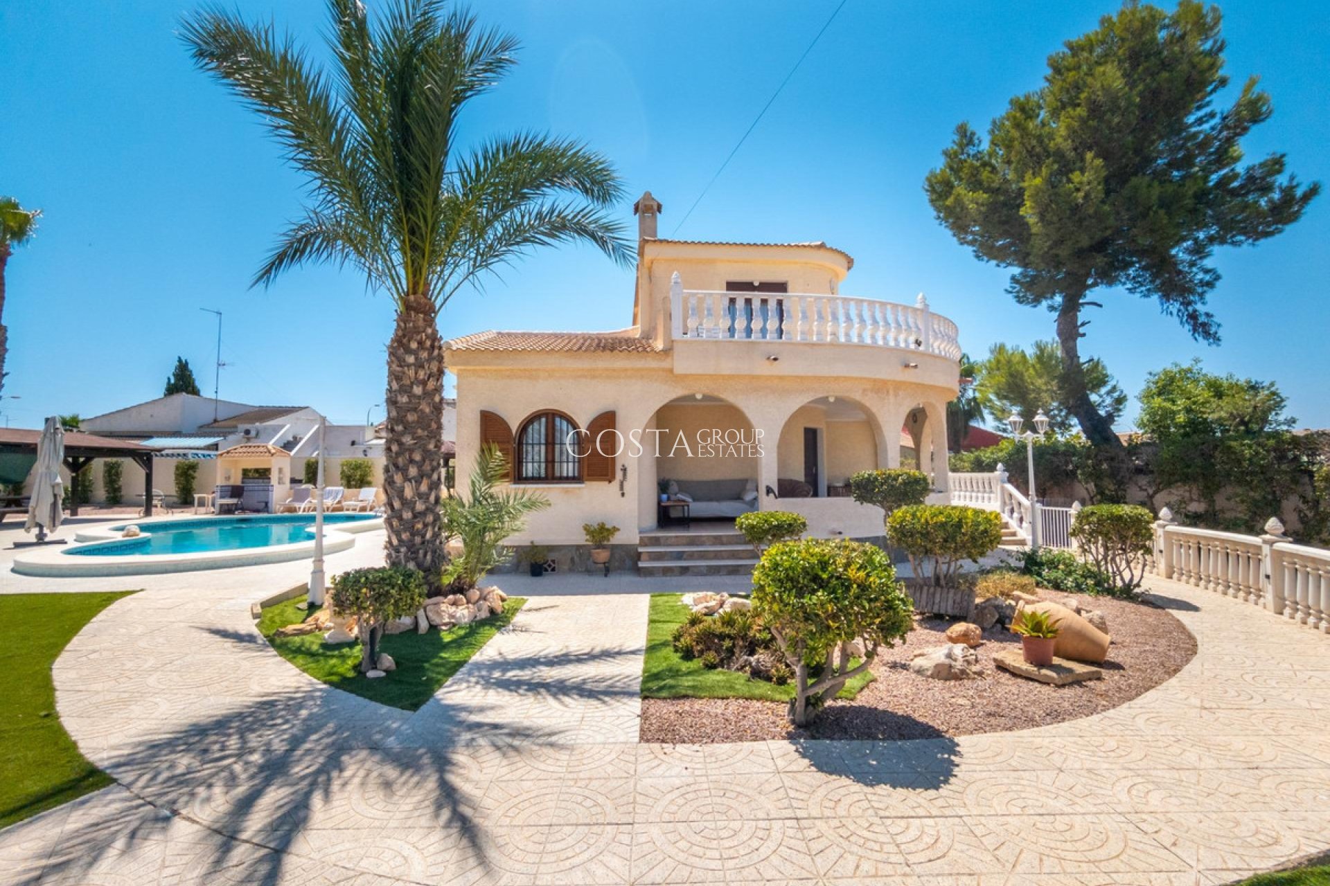 Herverkoop - Villa -
Torrevieja - El Chaparral