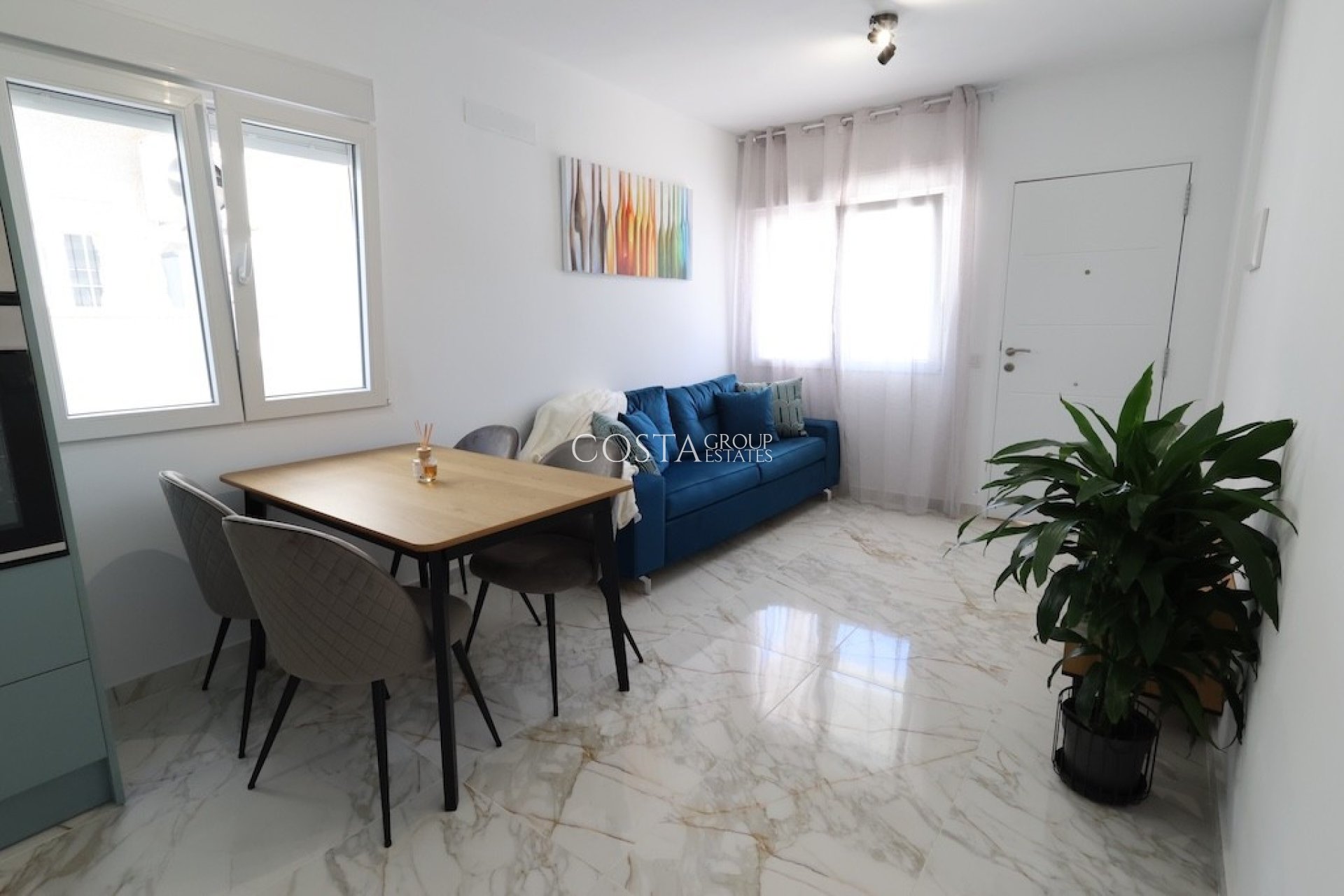 Herverkoop - Villa -
Torrevieja - El Chaparral