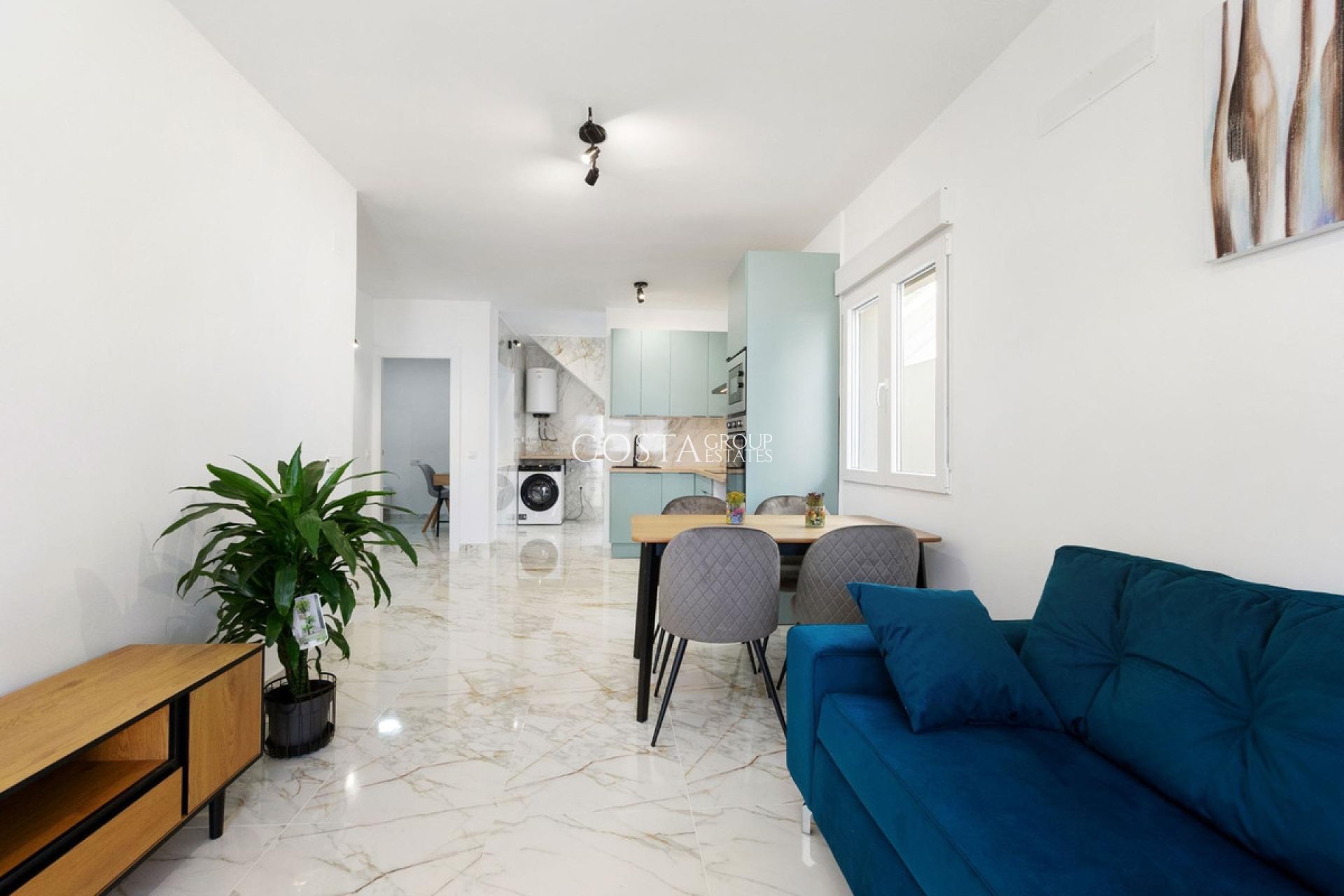 Herverkoop - Villa -
Torrevieja - El Chaparral