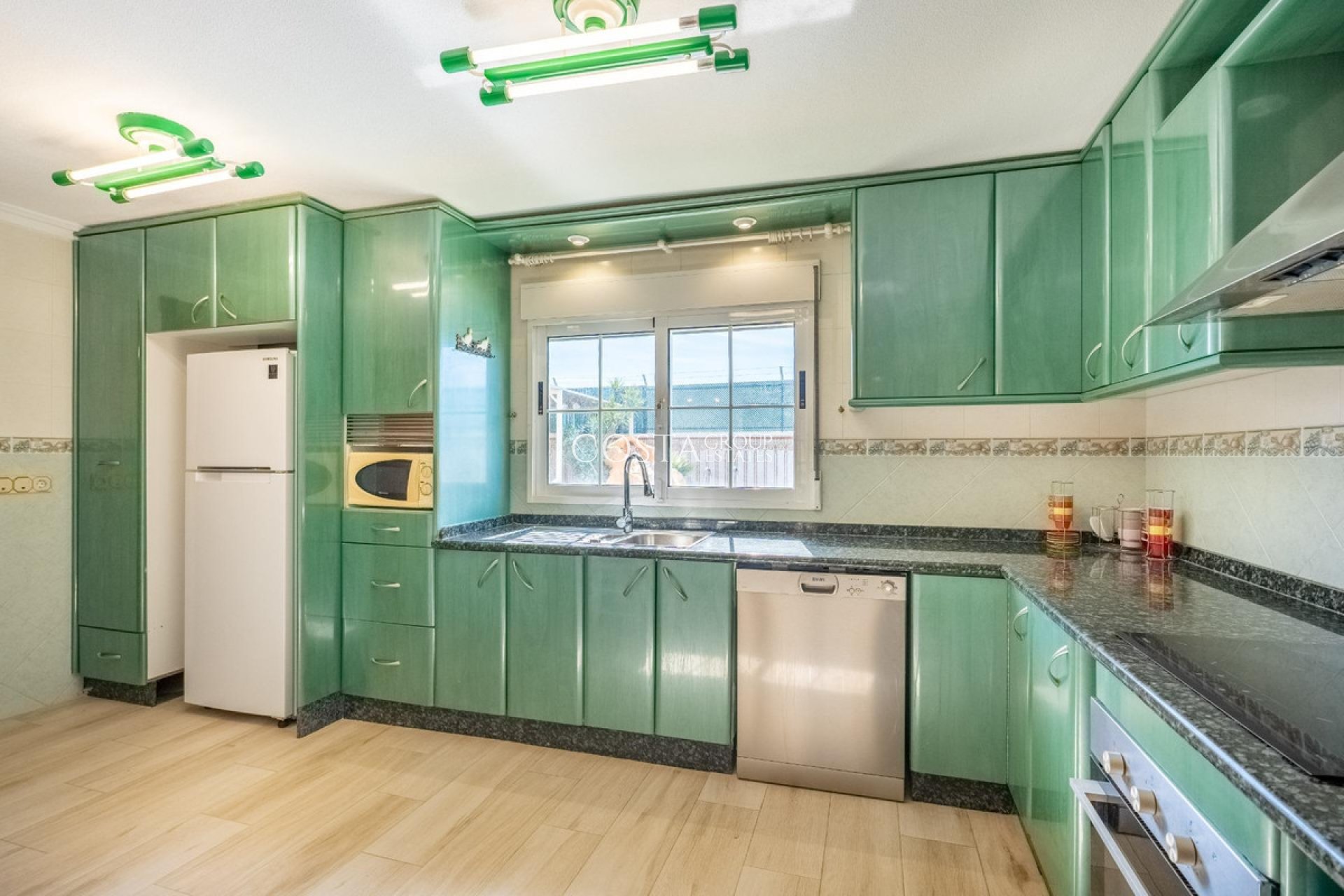 Herverkoop - Villa -
Torrevieja - El Chaparral