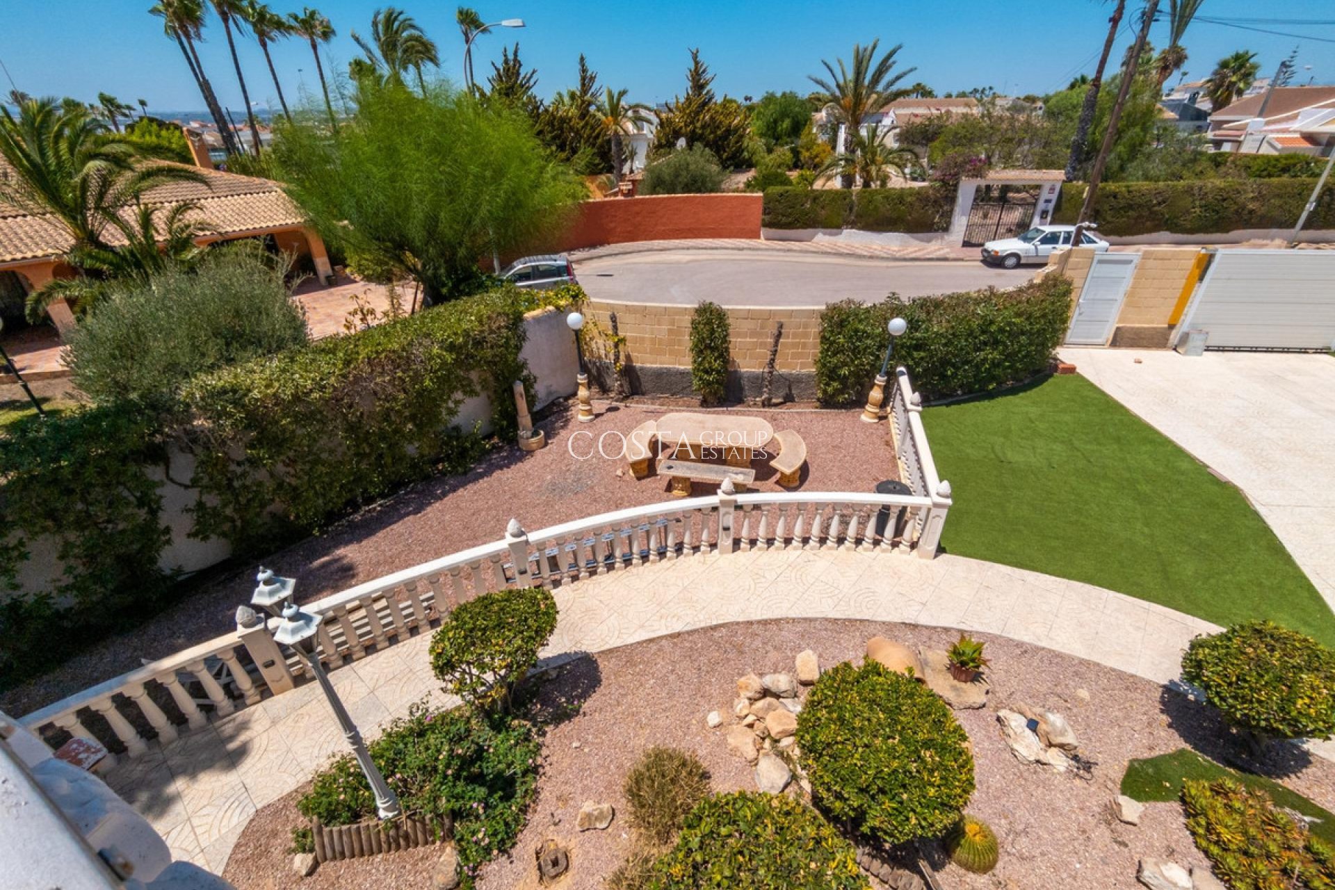 Herverkoop - Villa -
Torrevieja - El Chaparral