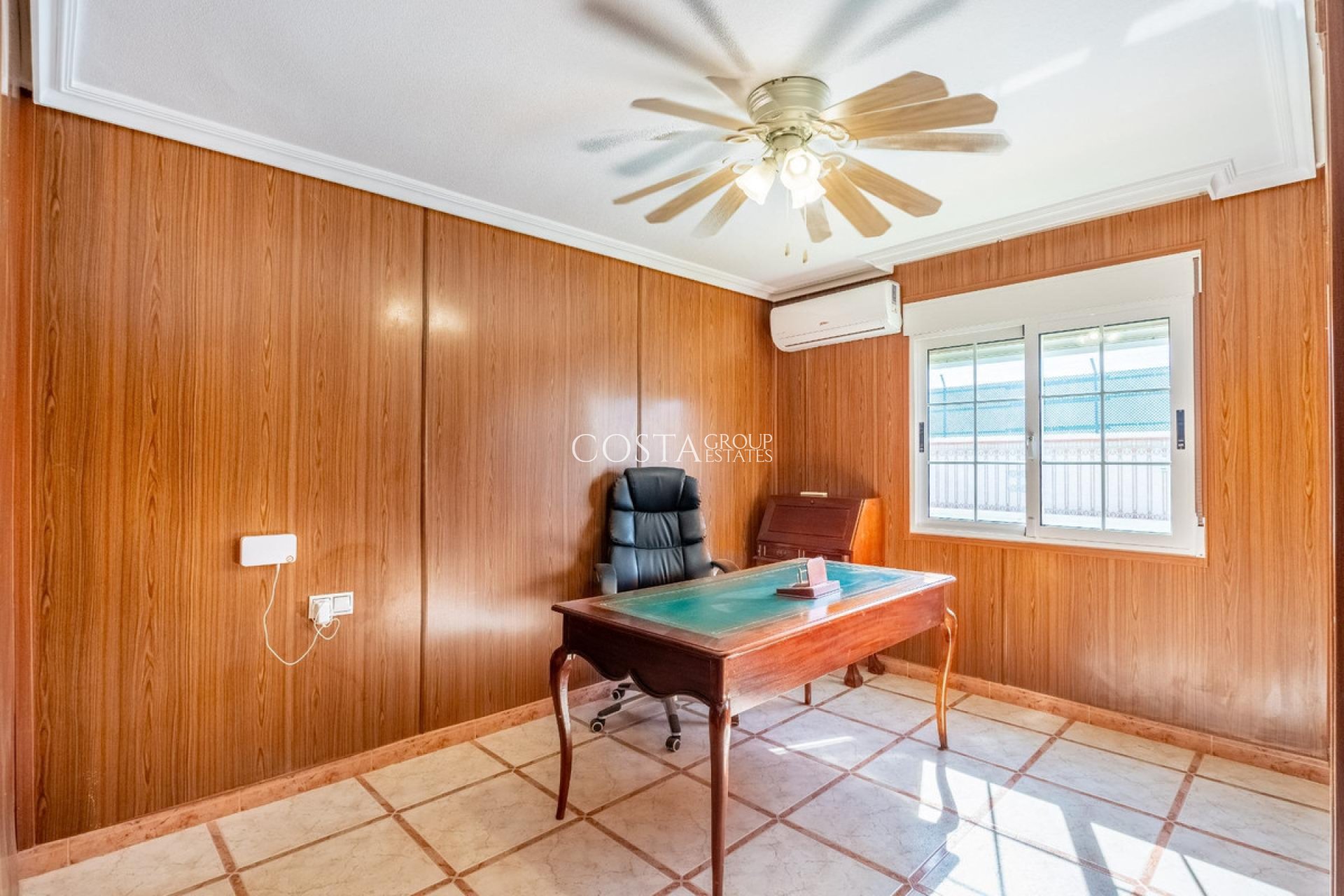 Herverkoop - Villa -
Torrevieja - El Chaparral