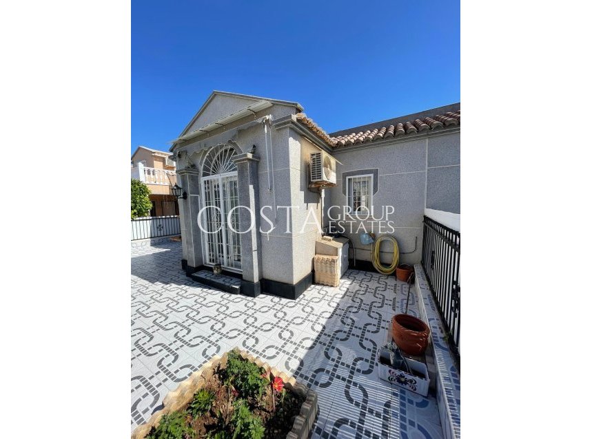 Herverkoop - Villa -
Torrevieja - La Siesta