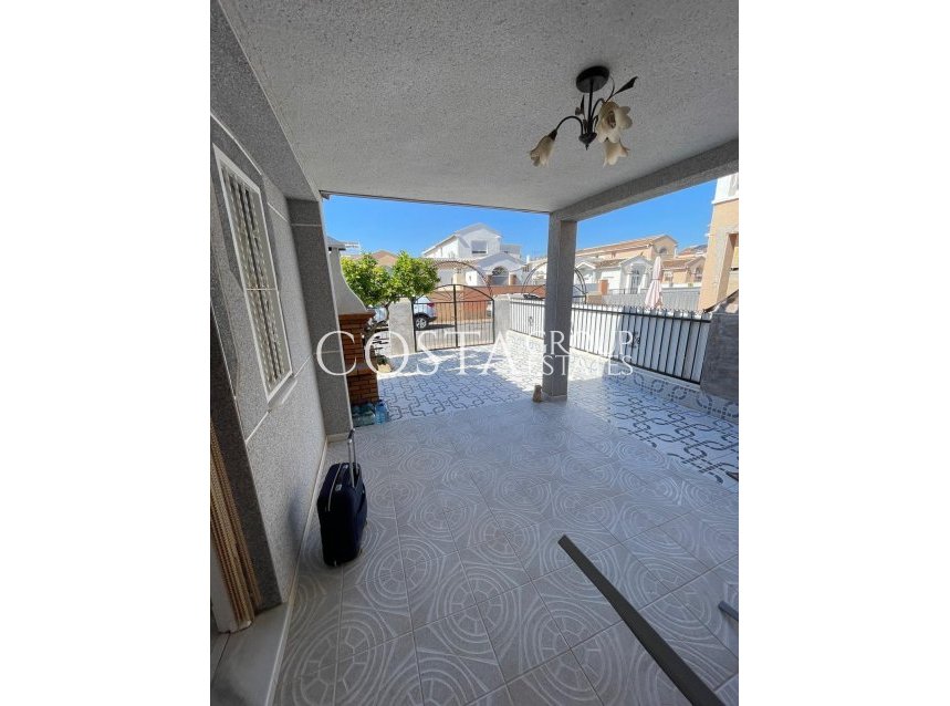 Herverkoop - Villa -
Torrevieja - La Siesta