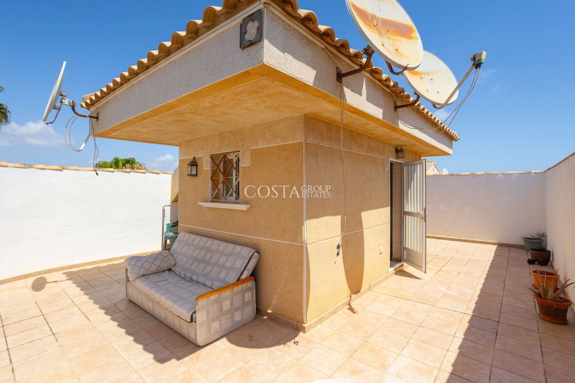 Herverkoop - Villa -
Torrevieja - La Siesta