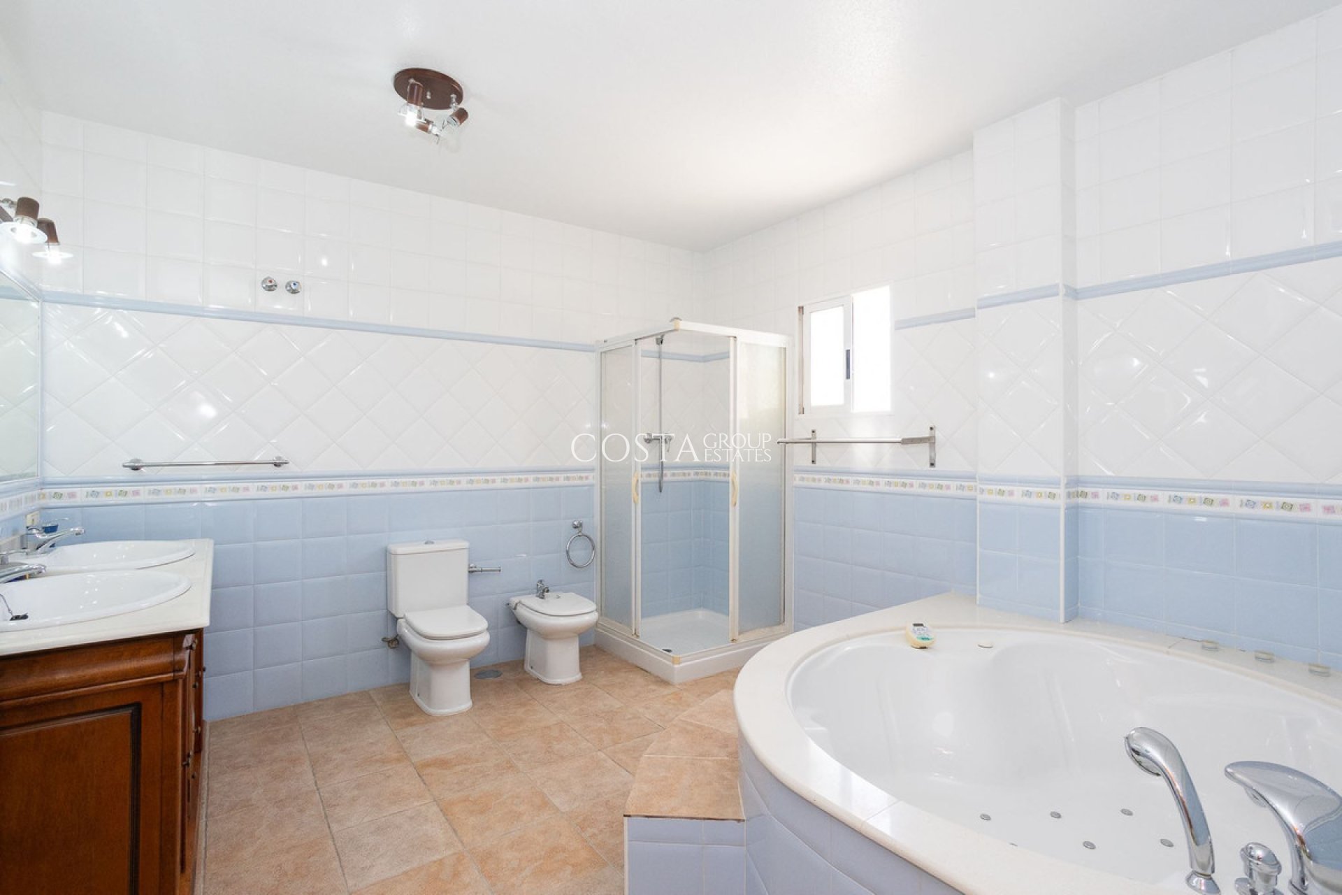 Herverkoop - Villa -
Torrevieja - La Siesta