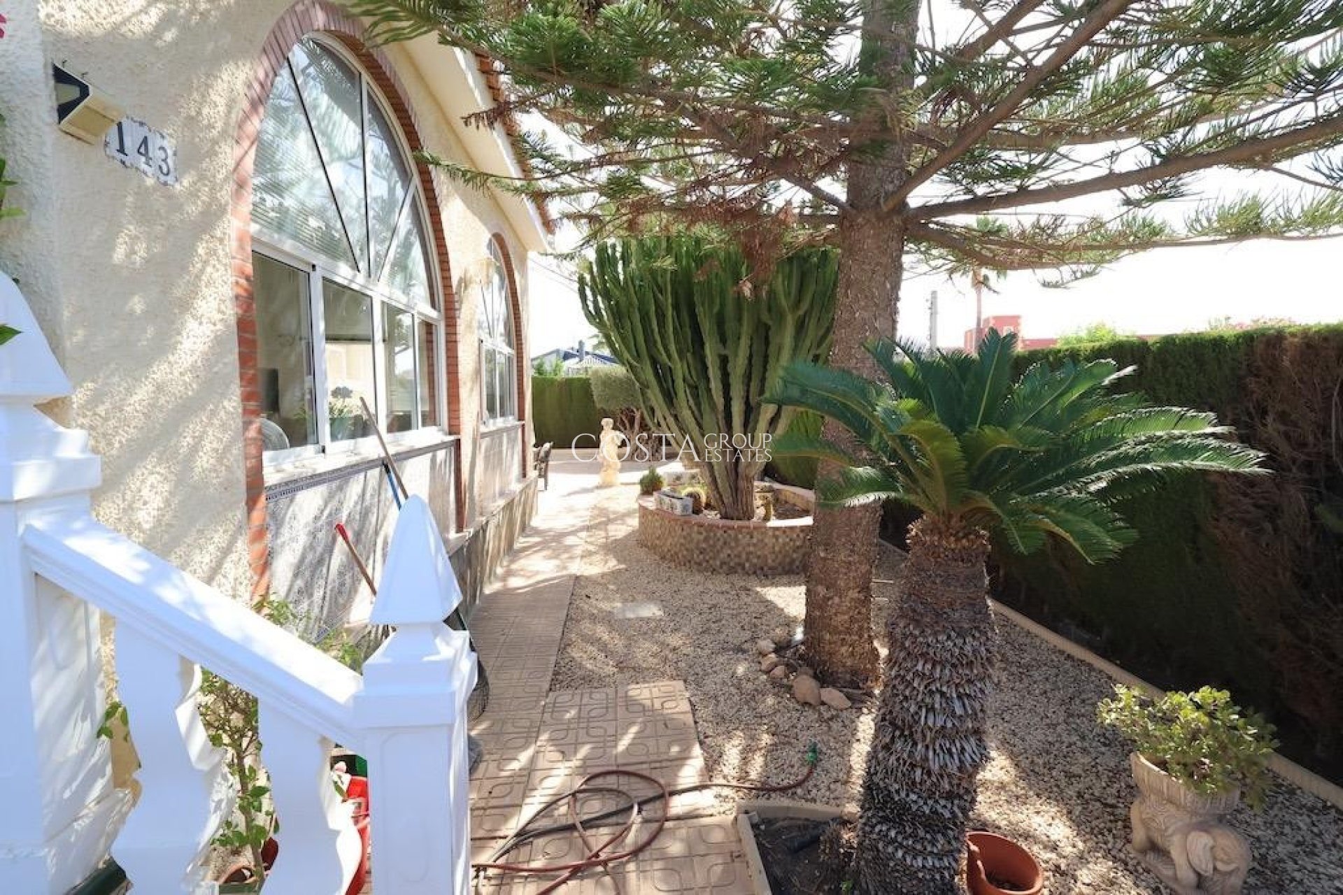 Herverkoop - Villa -
Torrevieja - La Siesta
