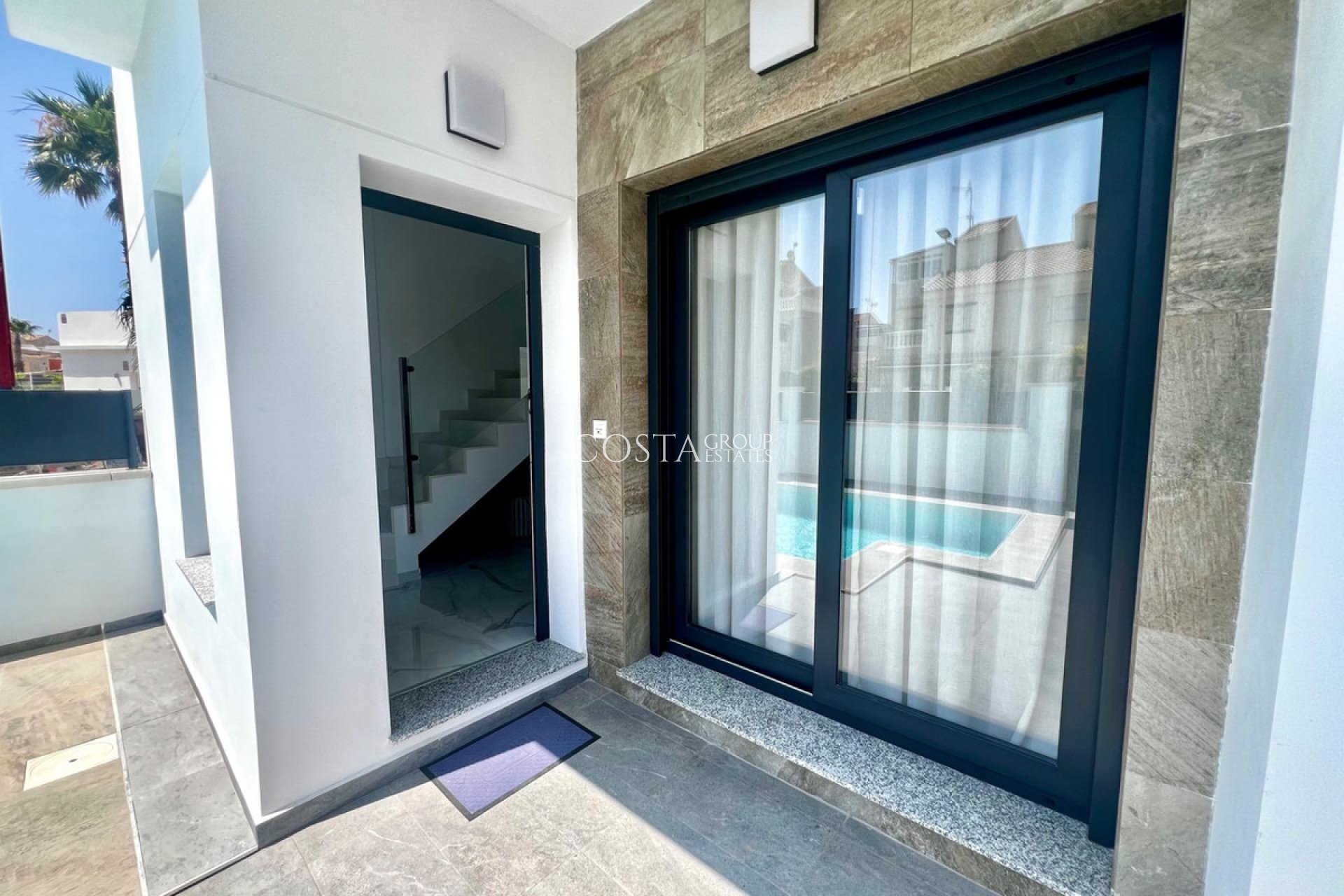 Herverkoop - Villa -
Torrevieja - La Siesta