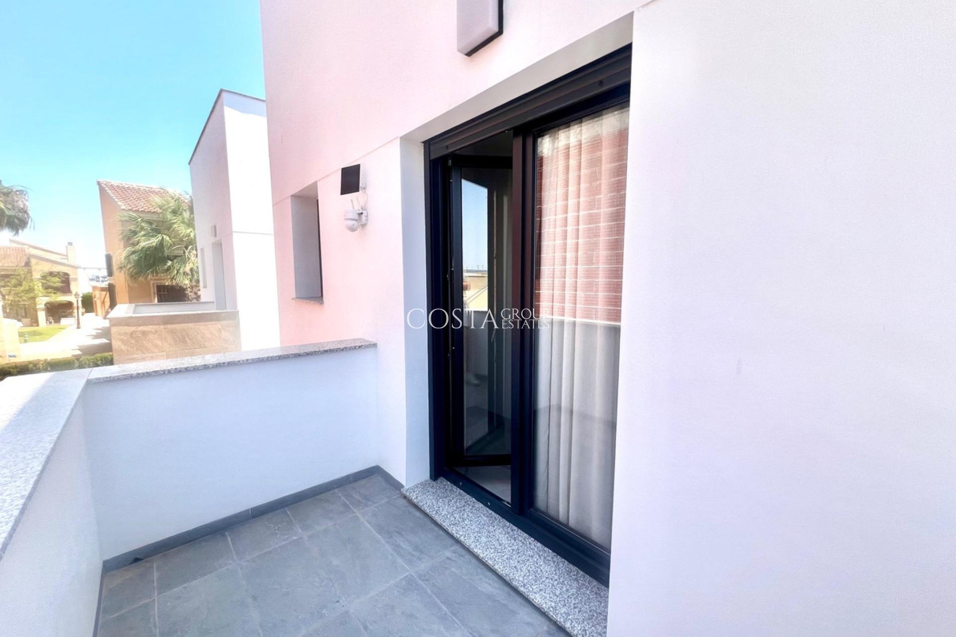 Herverkoop - Villa -
Torrevieja - La Siesta