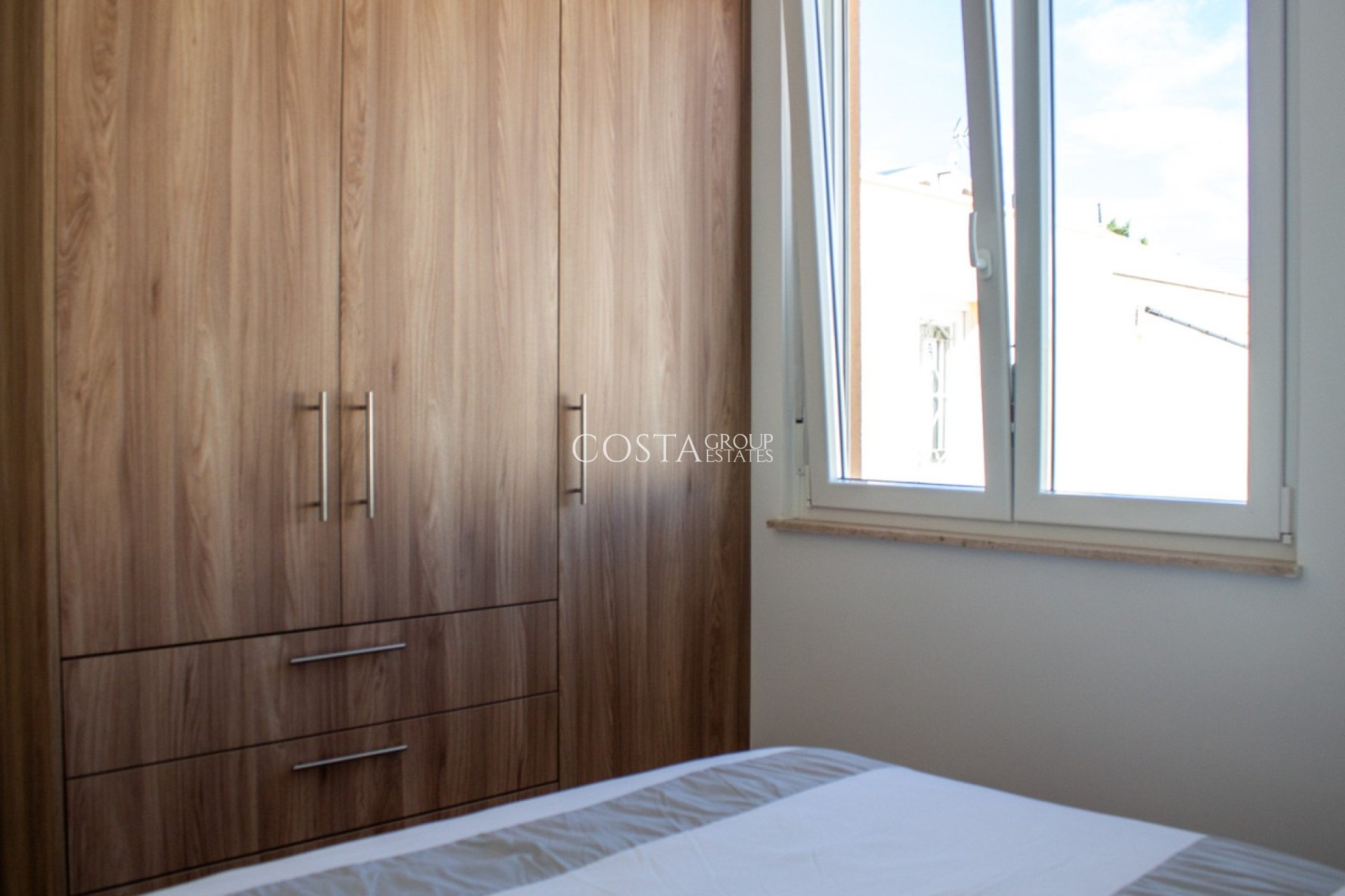 Herverkoop - Villa -
Torrevieja - La Siesta