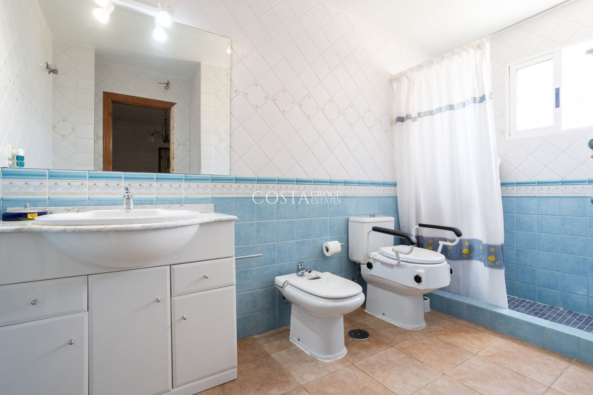 Herverkoop - Villa -
Torrevieja - La Siesta