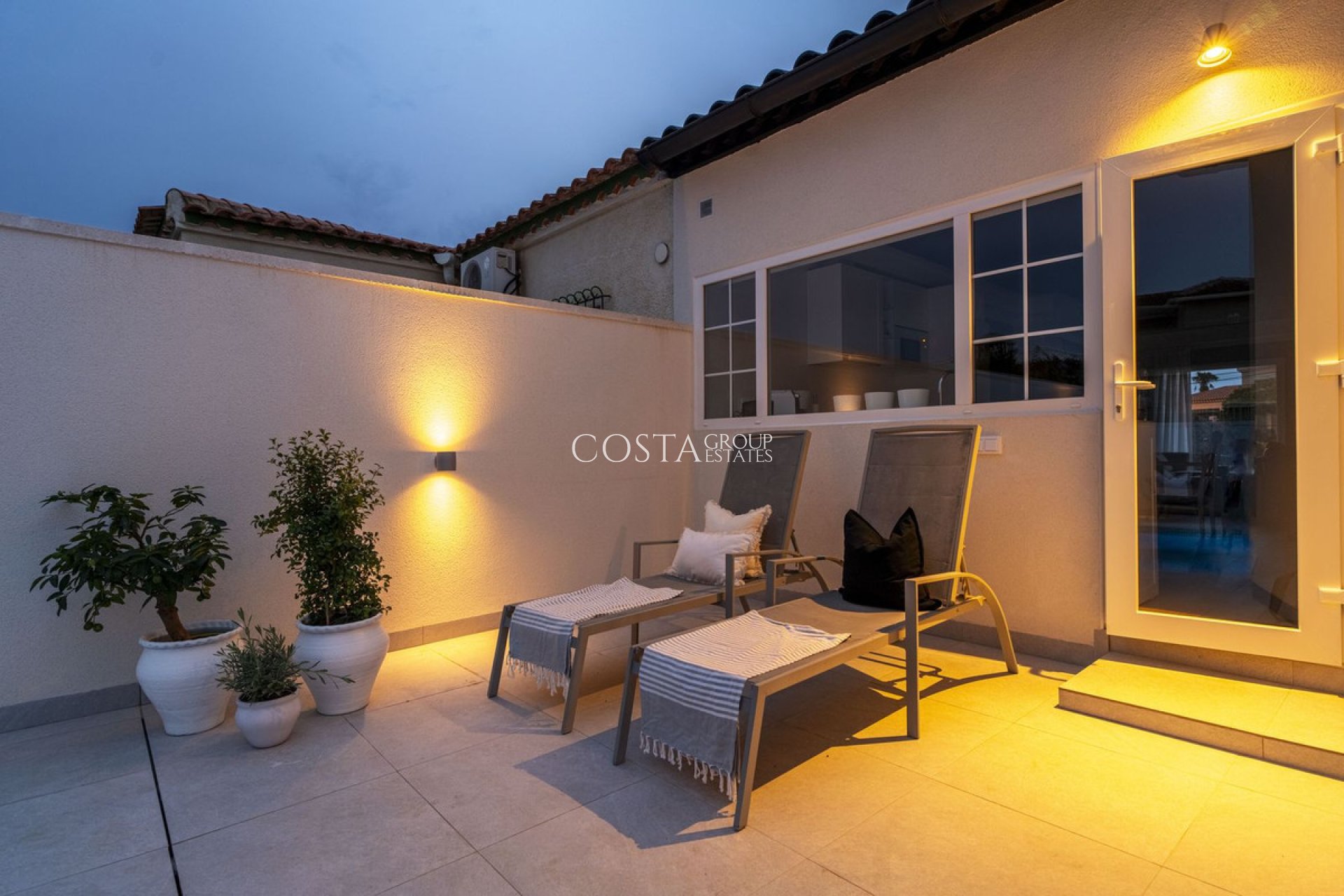 Herverkoop - Villa -
Torrevieja - La Siesta