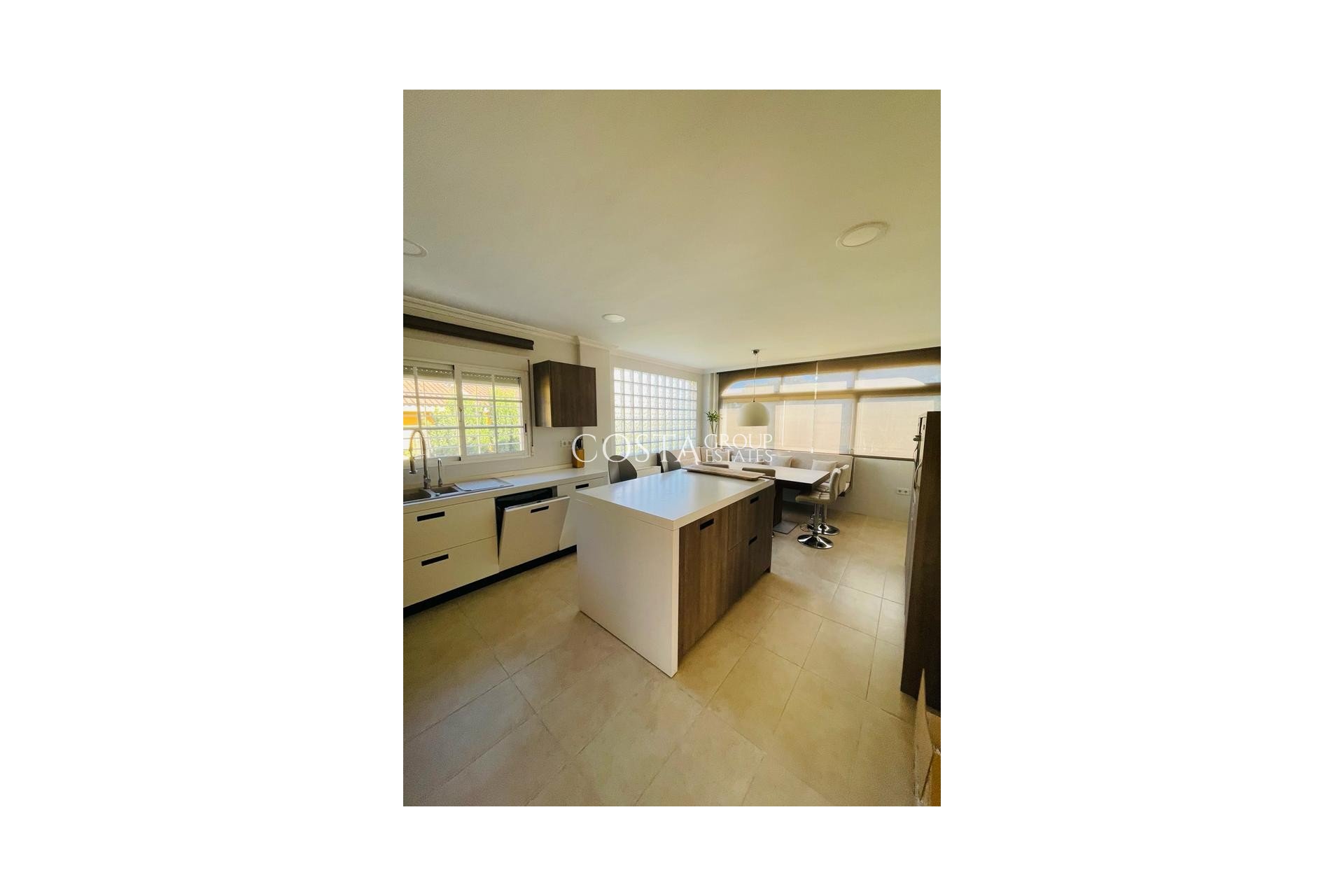 Herverkoop - Villa -
Torrevieja - Los Balcones