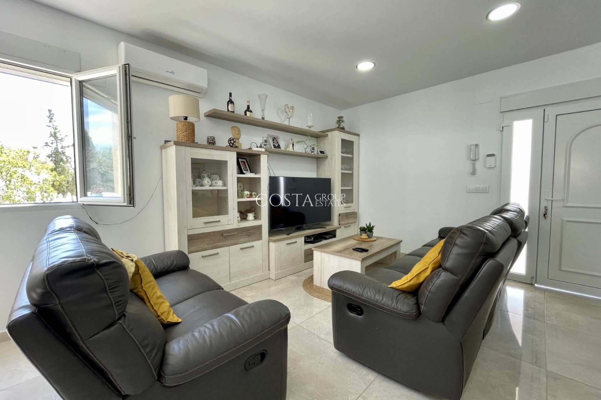 Herverkoop - Villa -
Torrevieja - Los Balcones