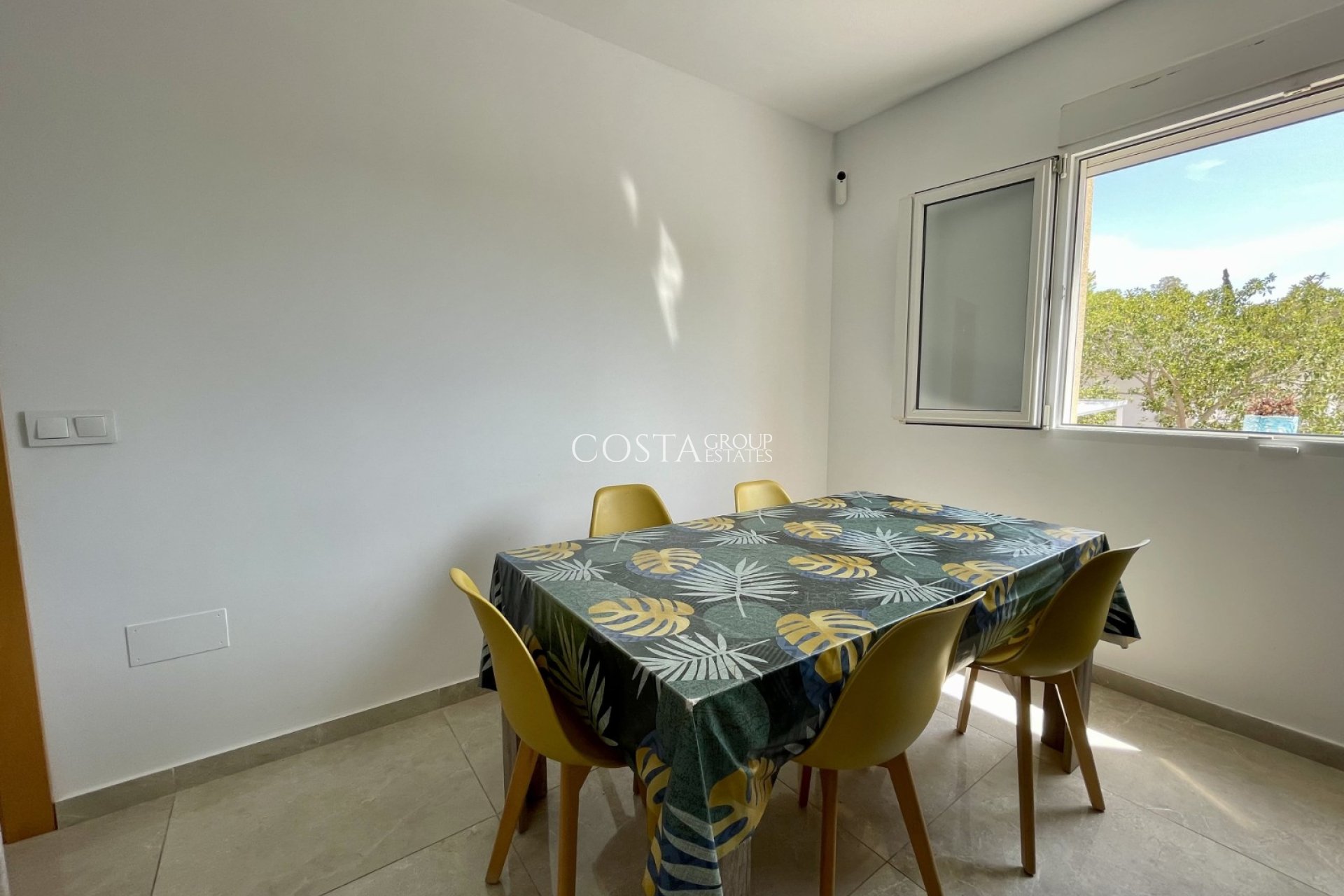 Herverkoop - Villa -
Torrevieja - Los Balcones