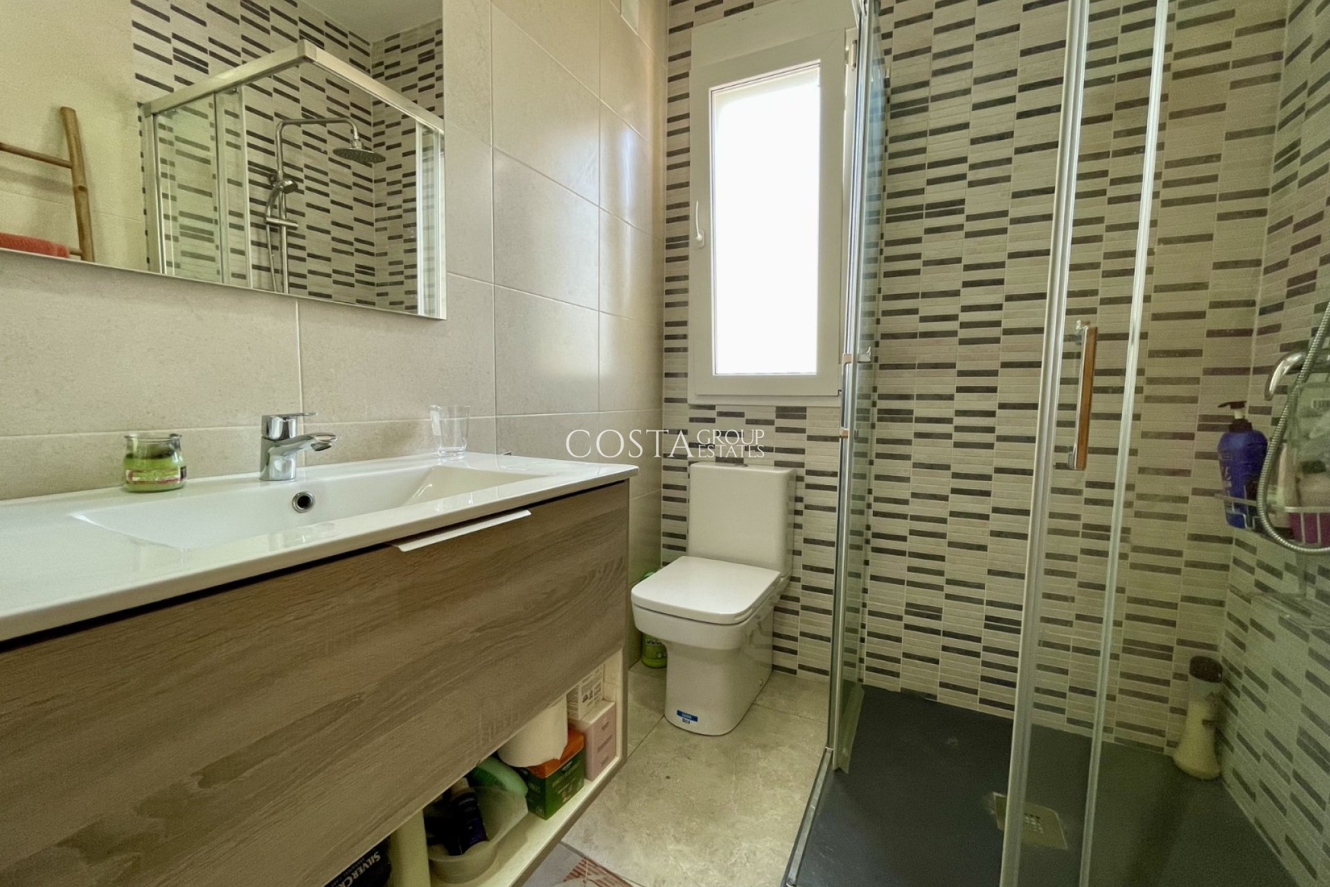 Herverkoop - Villa -
Torrevieja - Los Balcones