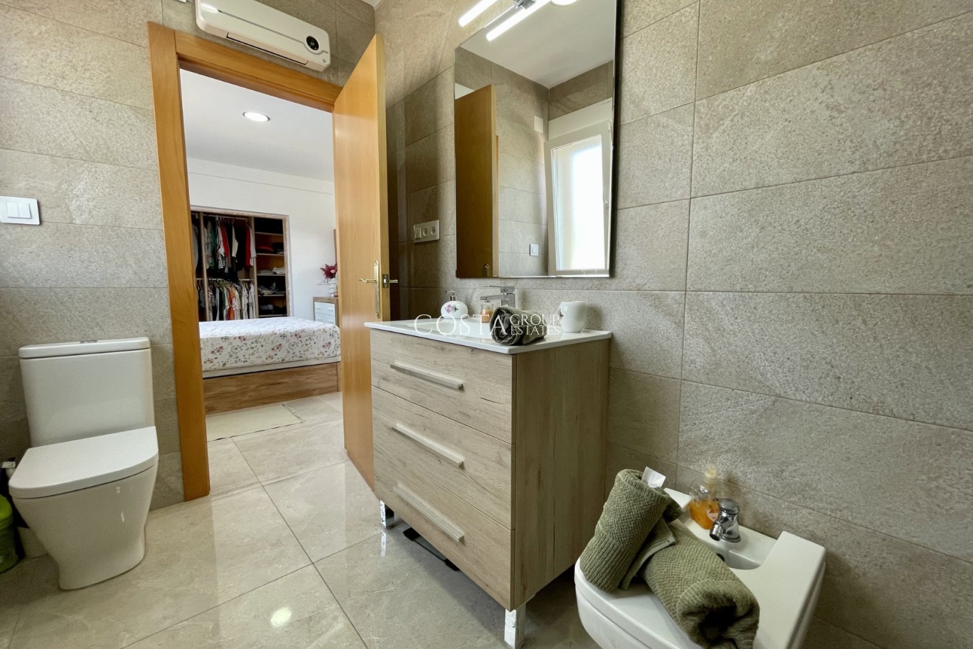 Herverkoop - Villa -
Torrevieja - Los Balcones