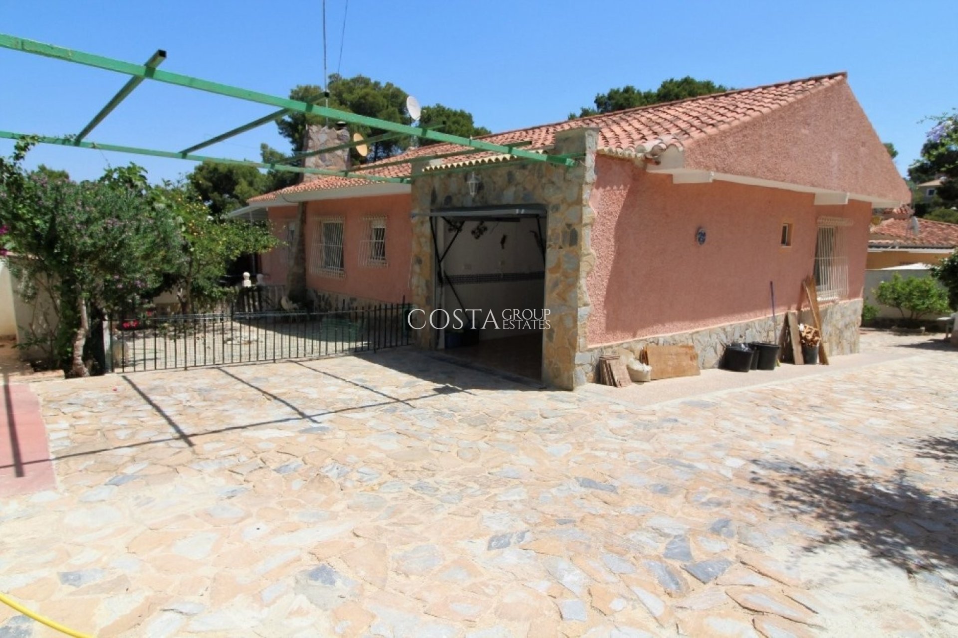 Herverkoop - Villa -
Torrevieja - Los Balcones
