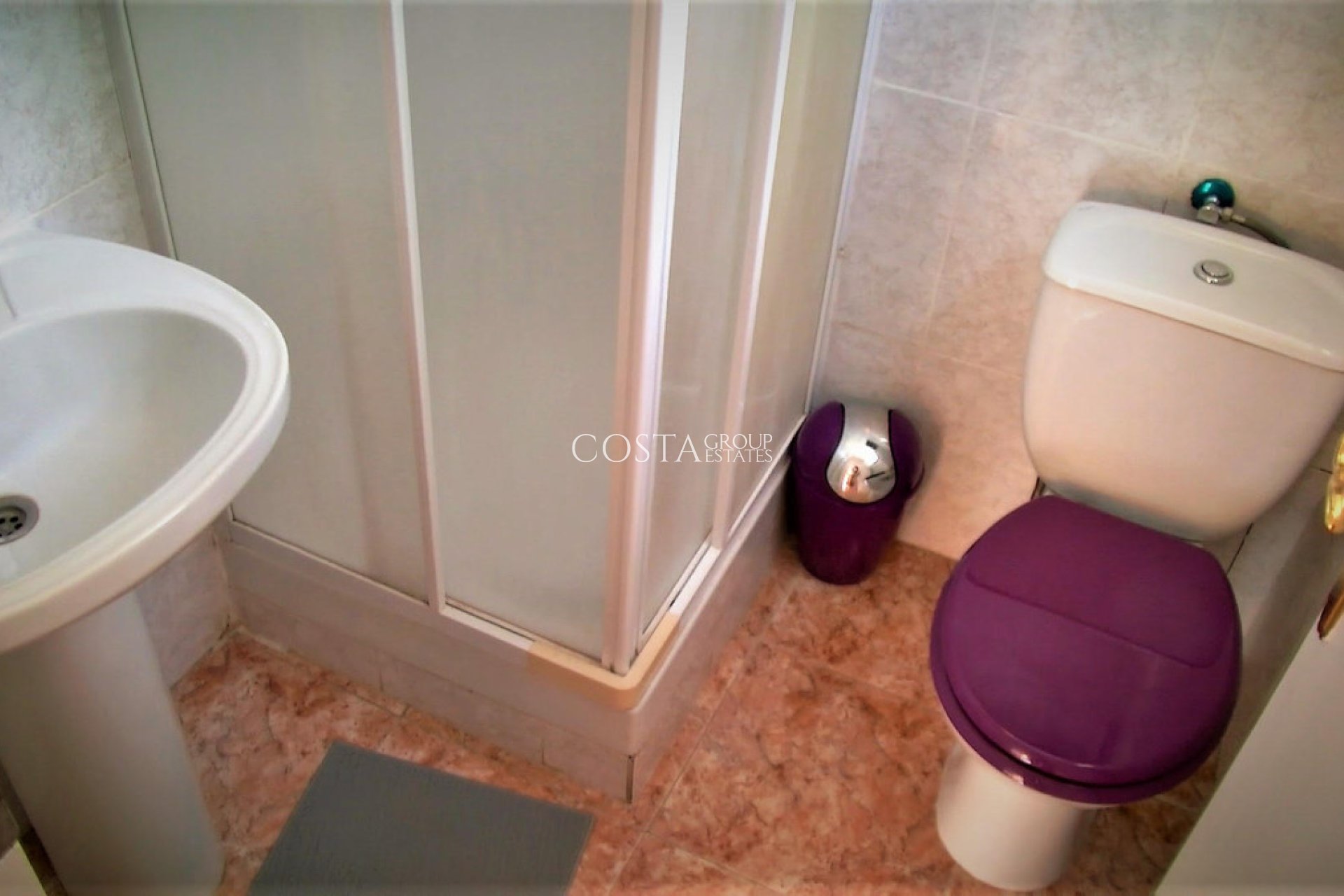 Herverkoop - Villa -
Torrevieja - Torrevieja Centro