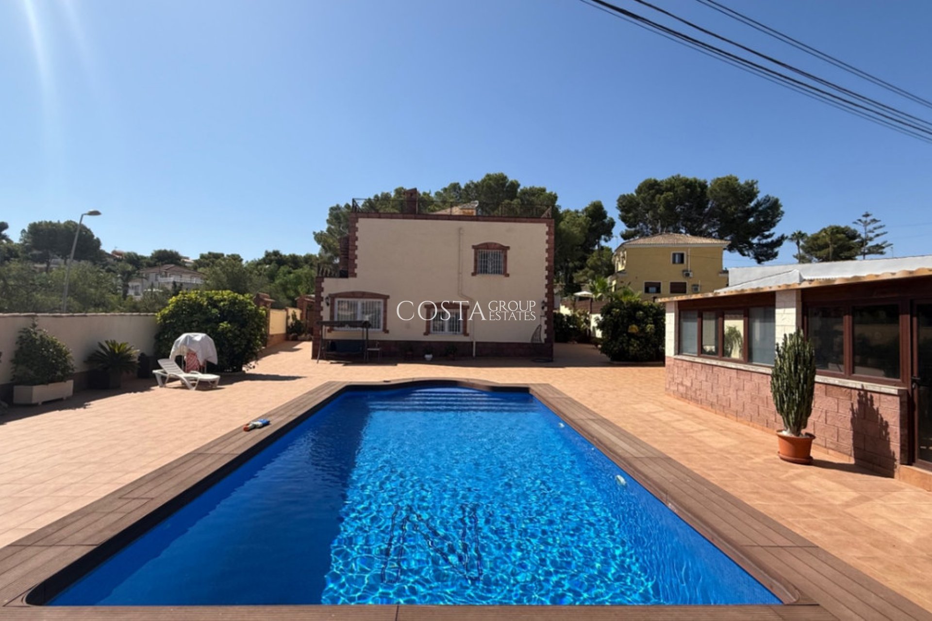 Herverkoop - Villa -
Torrevieja - Torrevieja Centro