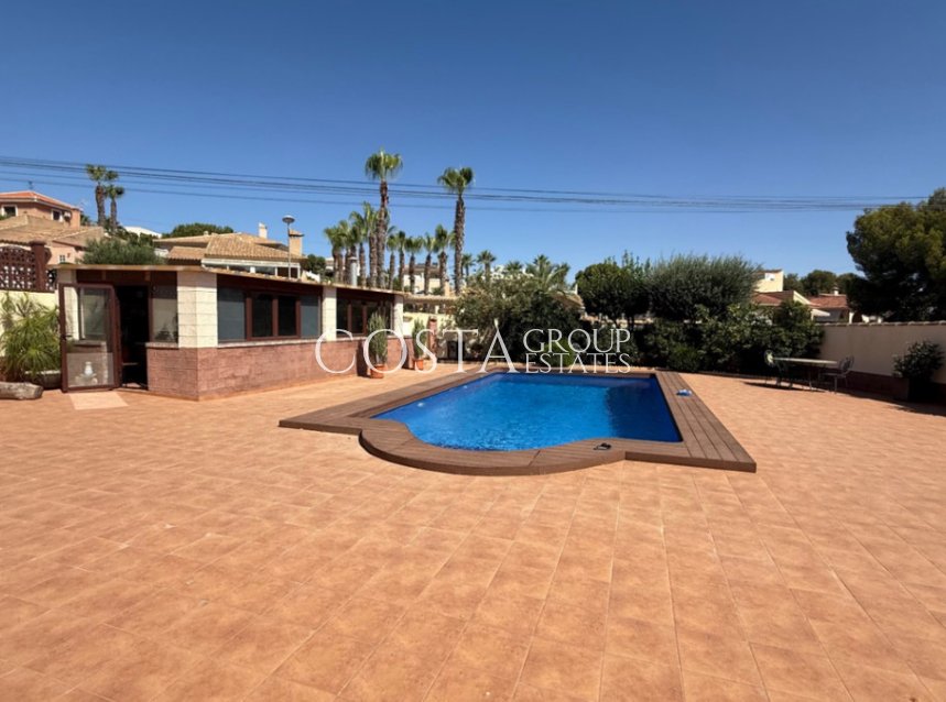 Herverkoop - Villa -
Torrevieja - Torrevieja Centro