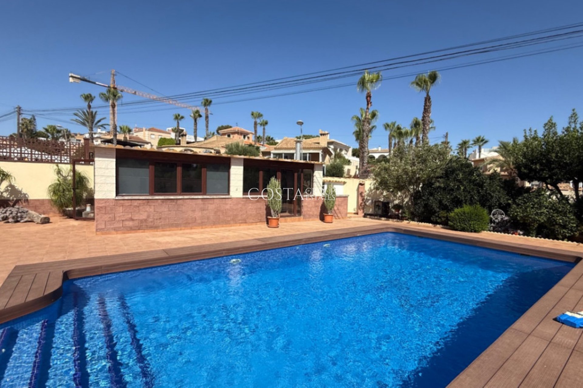 Herverkoop - Villa -
Torrevieja - Torrevieja Centro
