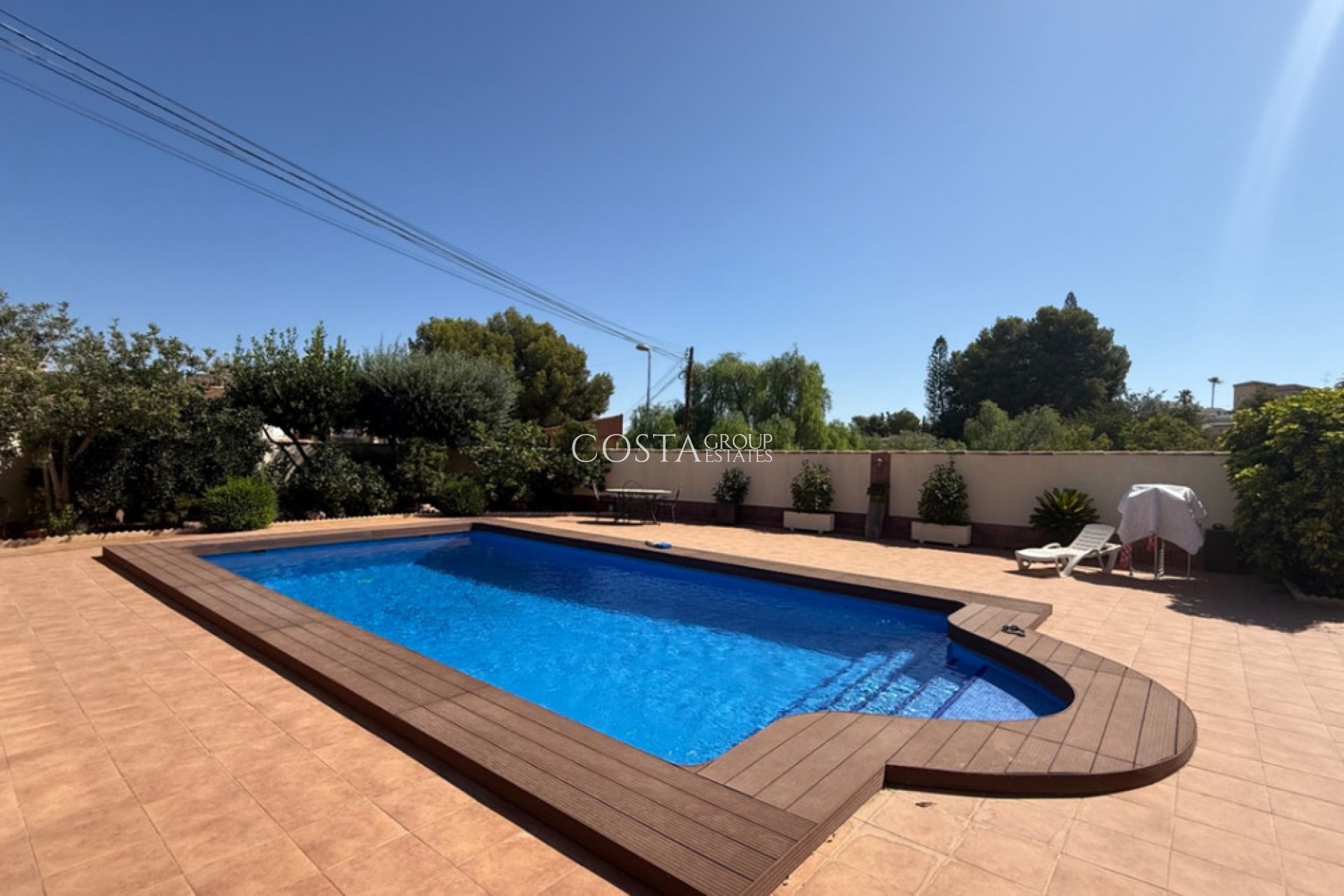 Herverkoop - Villa -
Torrevieja - Torrevieja Centro