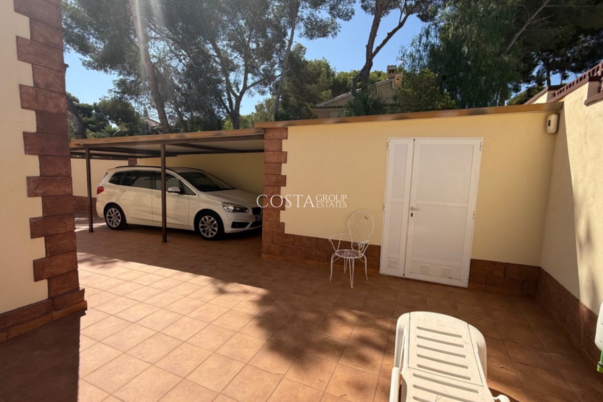 Herverkoop - Villa -
Torrevieja - Torrevieja Centro