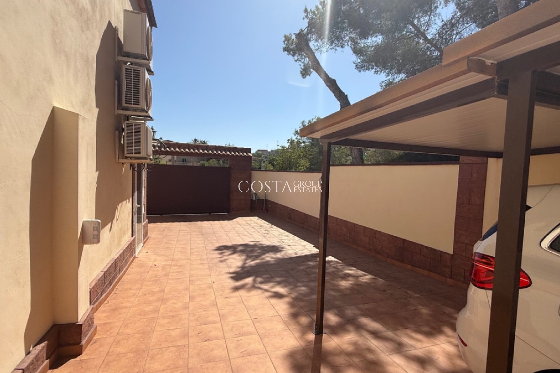 Herverkoop - Villa -
Torrevieja - Torrevieja Centro